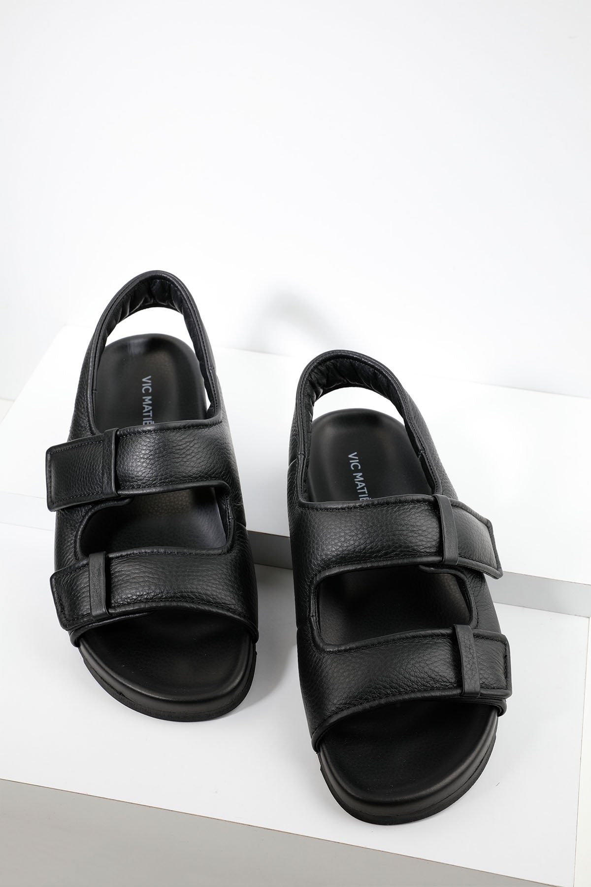 Vic Matie Cırt Cırt Bantlı Deri Sandalet