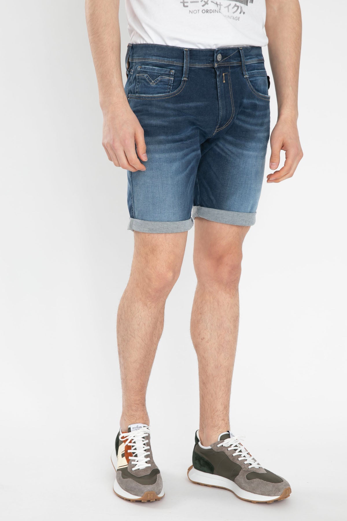 Replay Hyperflex X-Lite Re-Used Anbass Slim Fit Jean Şort