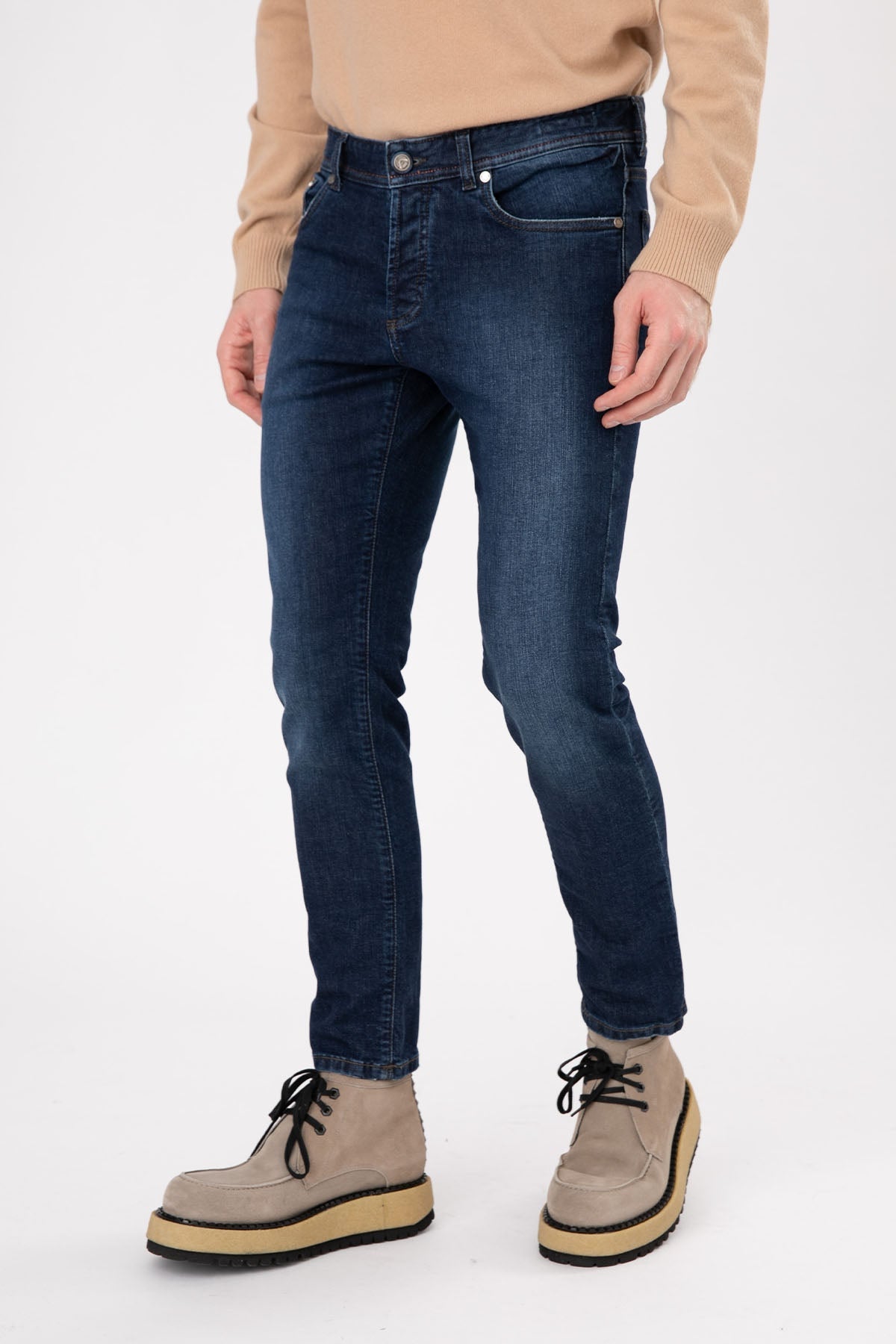 Richard J. Brown Cortina Slim Fit Jeans
