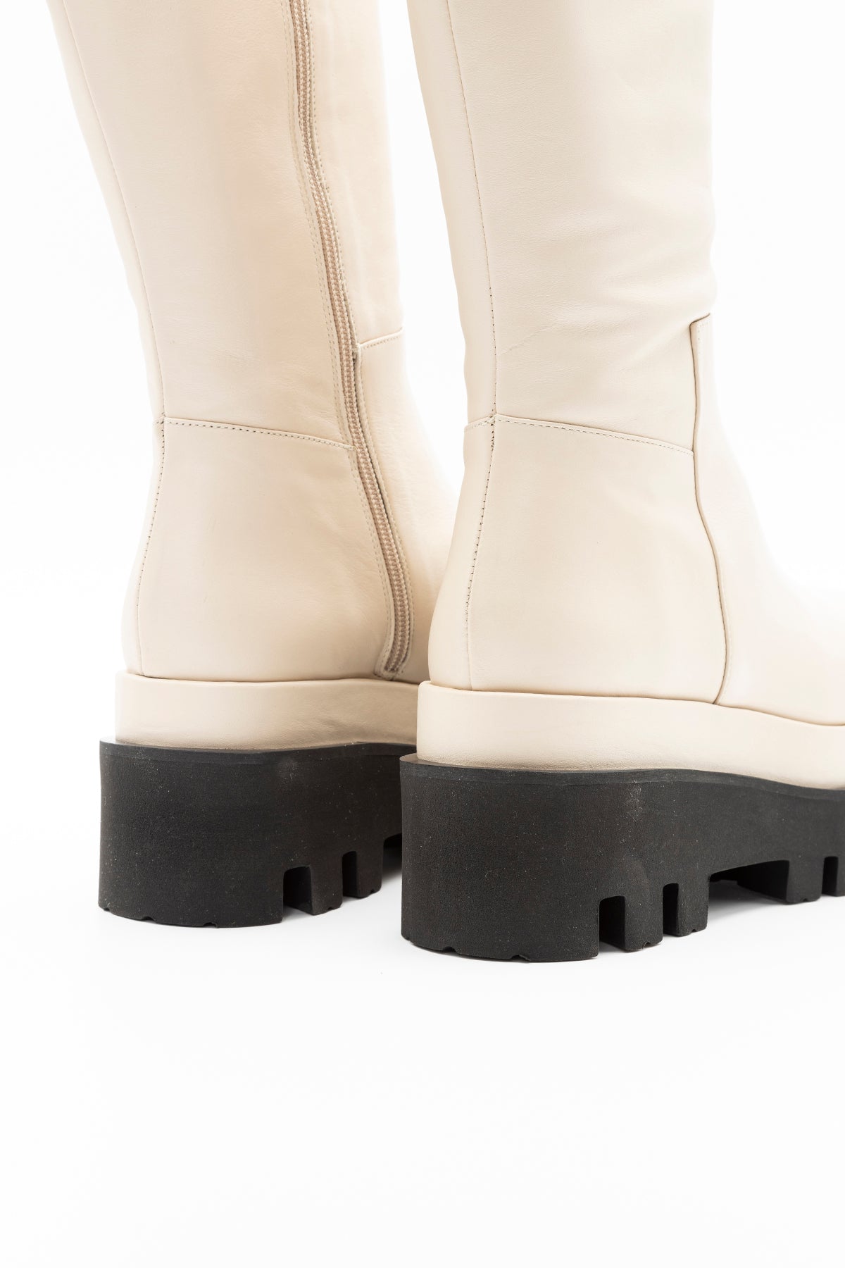 Paloma Barcelo Davet Deri Çizme