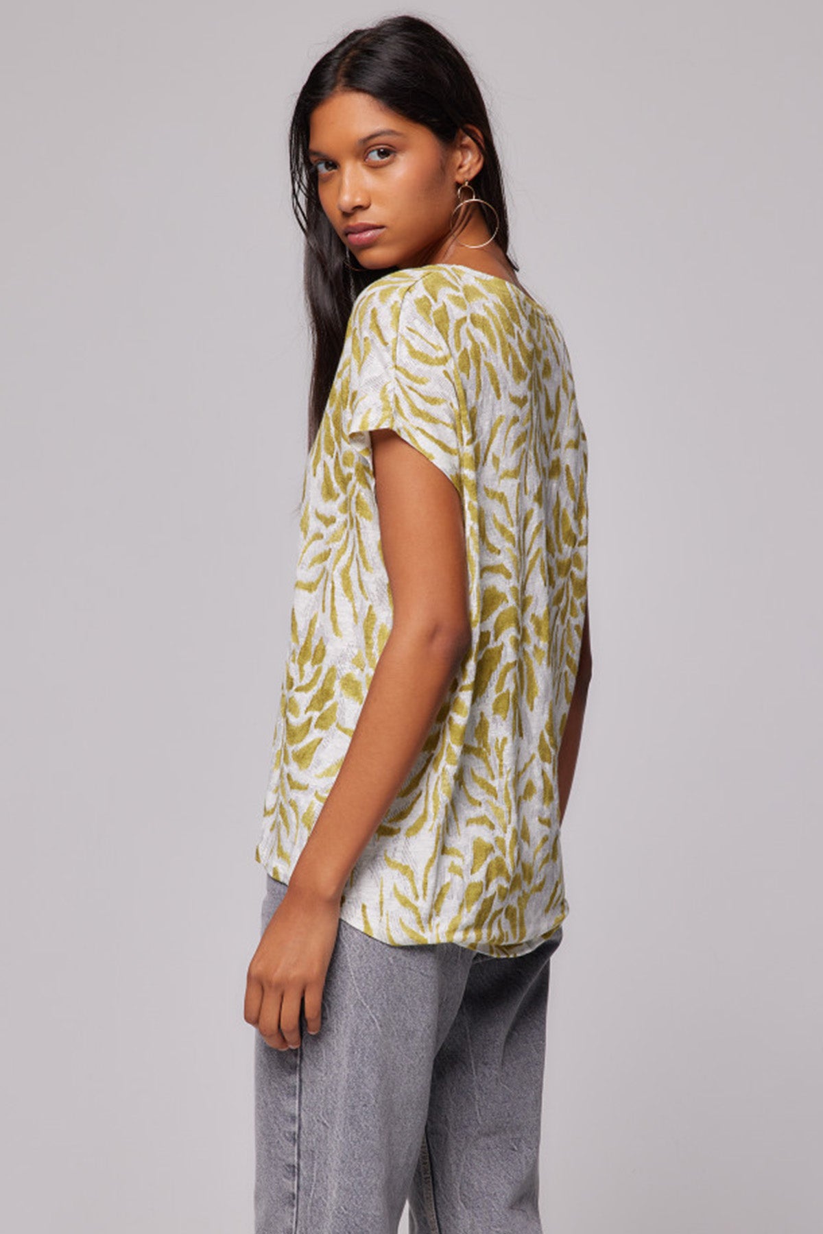 Majestic V Yaka Streç Keten T-shirt-Libas Trendy Fashion Store