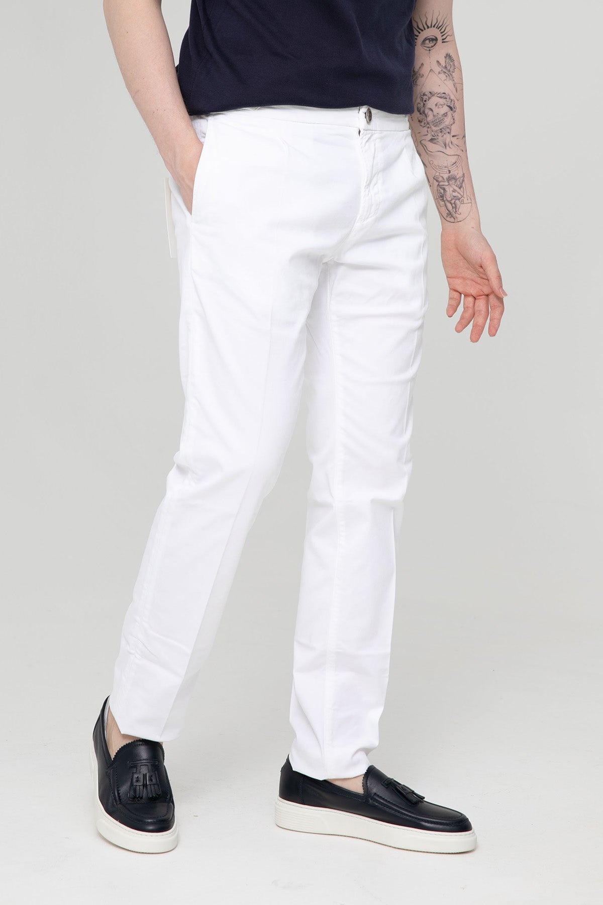 Richard J. Brown Icon Manila Yandan Cepli Jeans