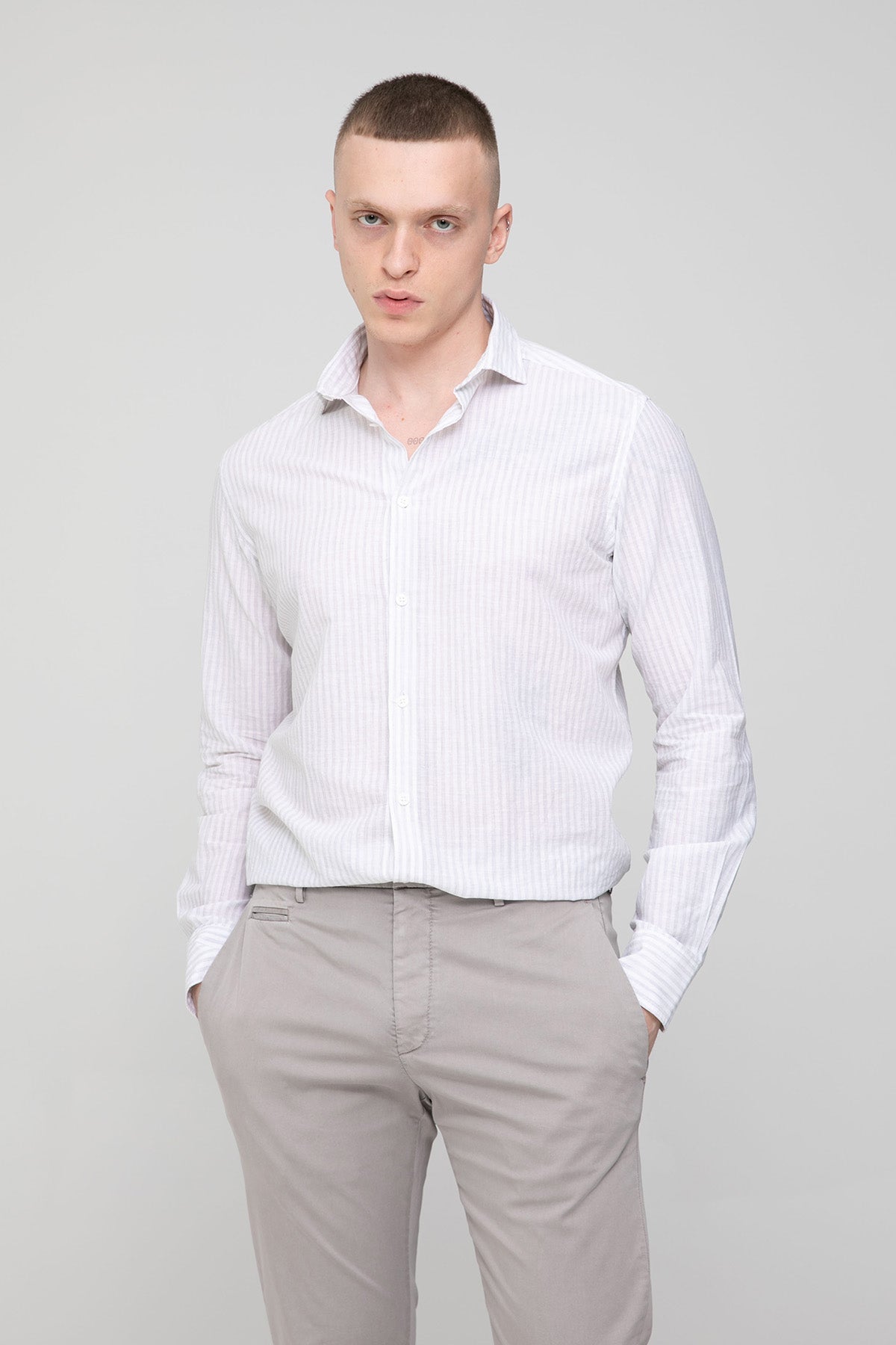 Fradi Çizgili İtalyan Yaka Ketenli Gömlek