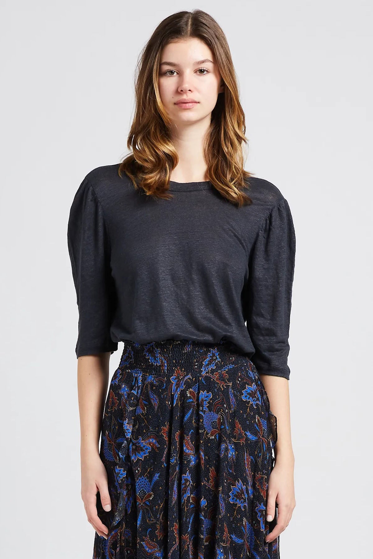 Berenice Eileen Sırt Dekolteli Keten T-shirt-Libas Trendy Fashion Store