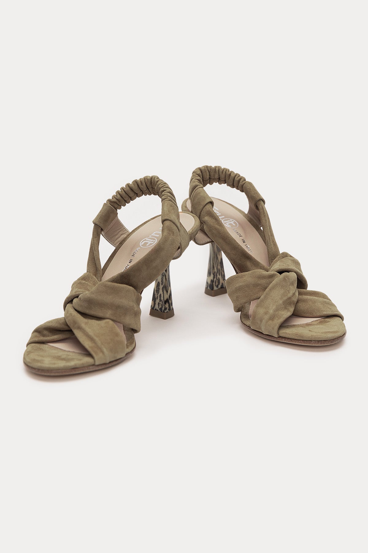 Fruit Topuklu Süet Sandalet