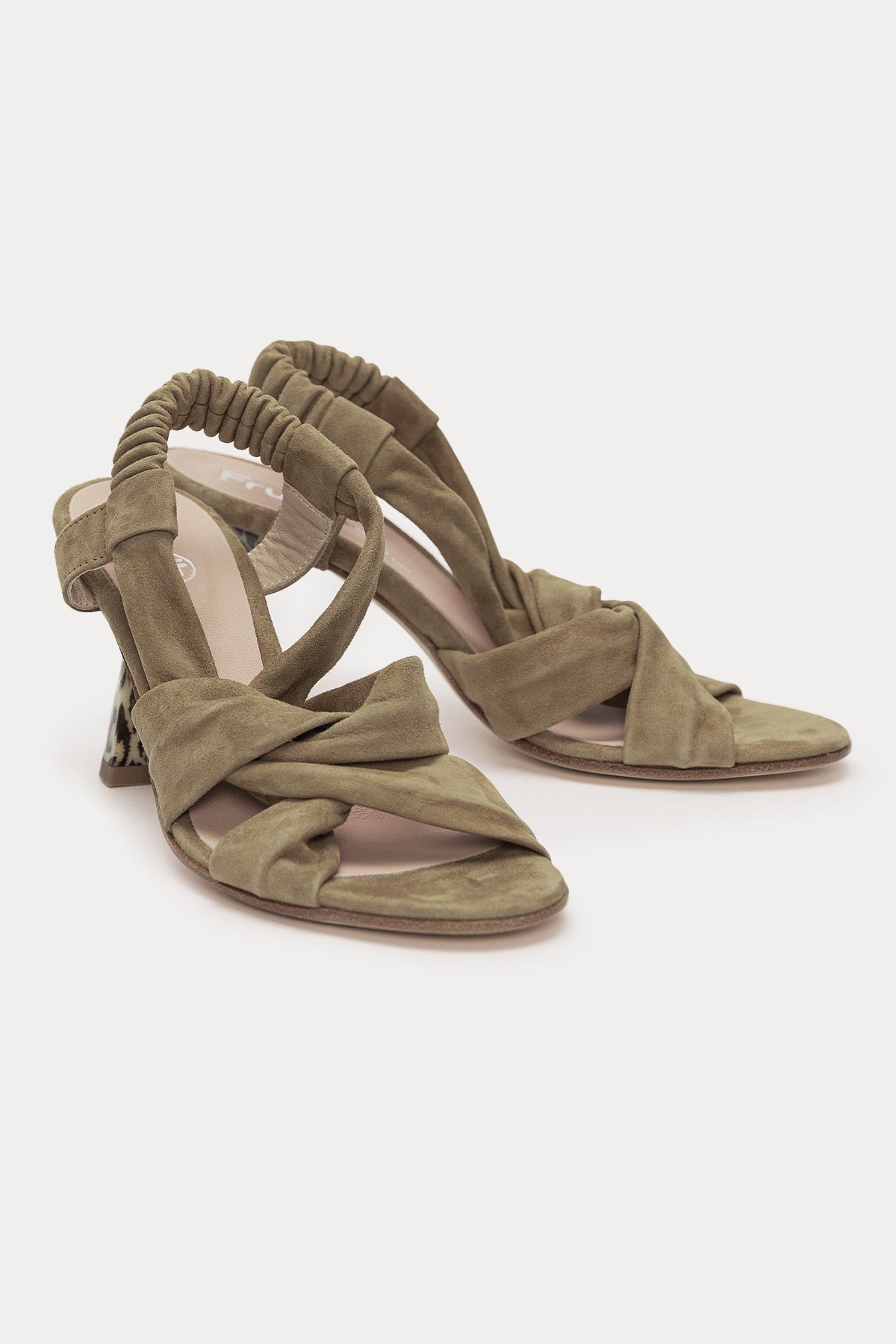 Fruit Topuklu Süet Sandalet