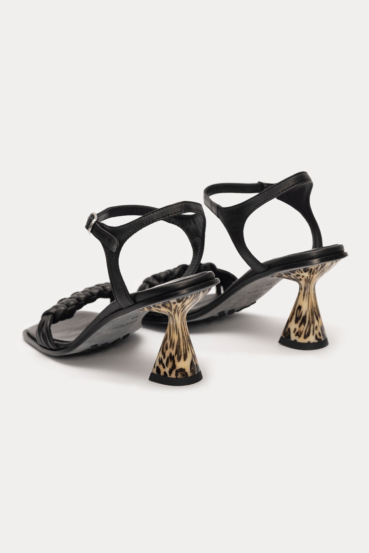 Fruit Küt Burun Topuklu Deri Sandalet