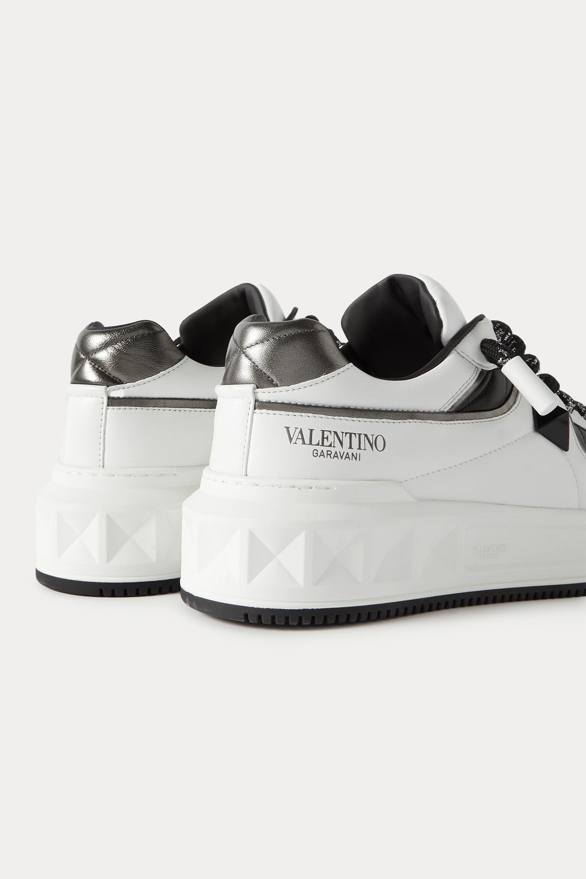 Valentino Deri Sneaker Ayakkabı-Libas Trendy Fashion Store