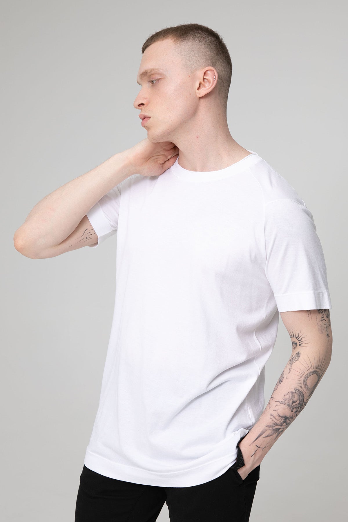 Transit Logolu Şerit Detaylı Yuvarlak Yaka T-shirt-Libas Trendy Fashion Store