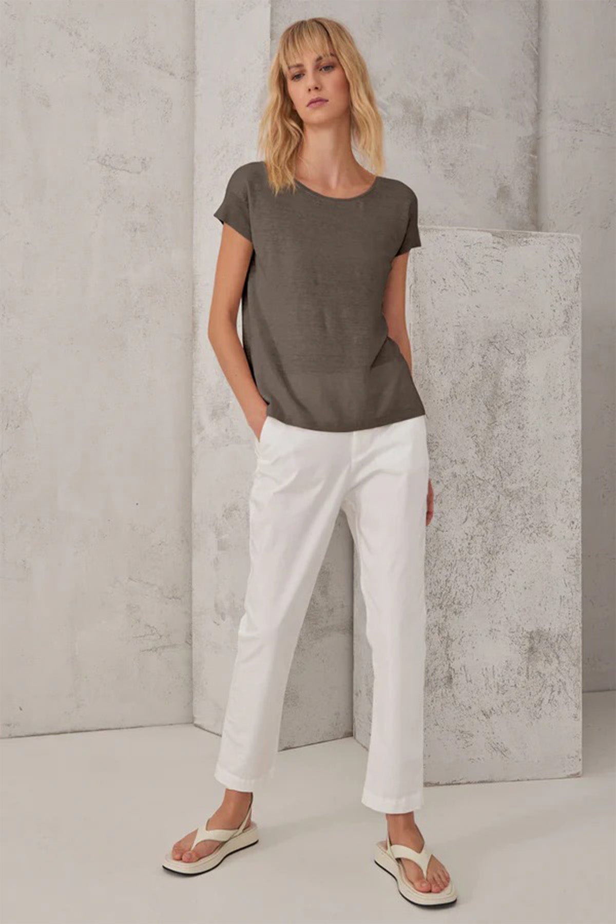 Transit Yuvarlak Yaka Keten T-shirt-Libas Trendy Fashion Store