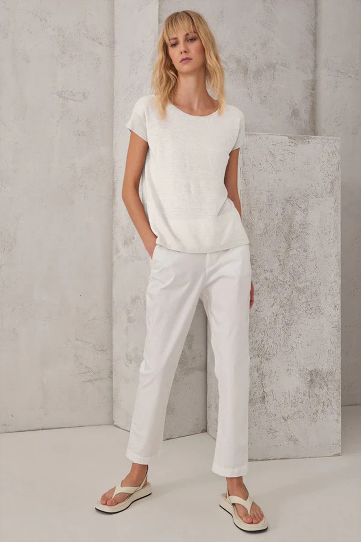 Transit Yuvarlak Yaka Keten T-shirt-Libas Trendy Fashion Store