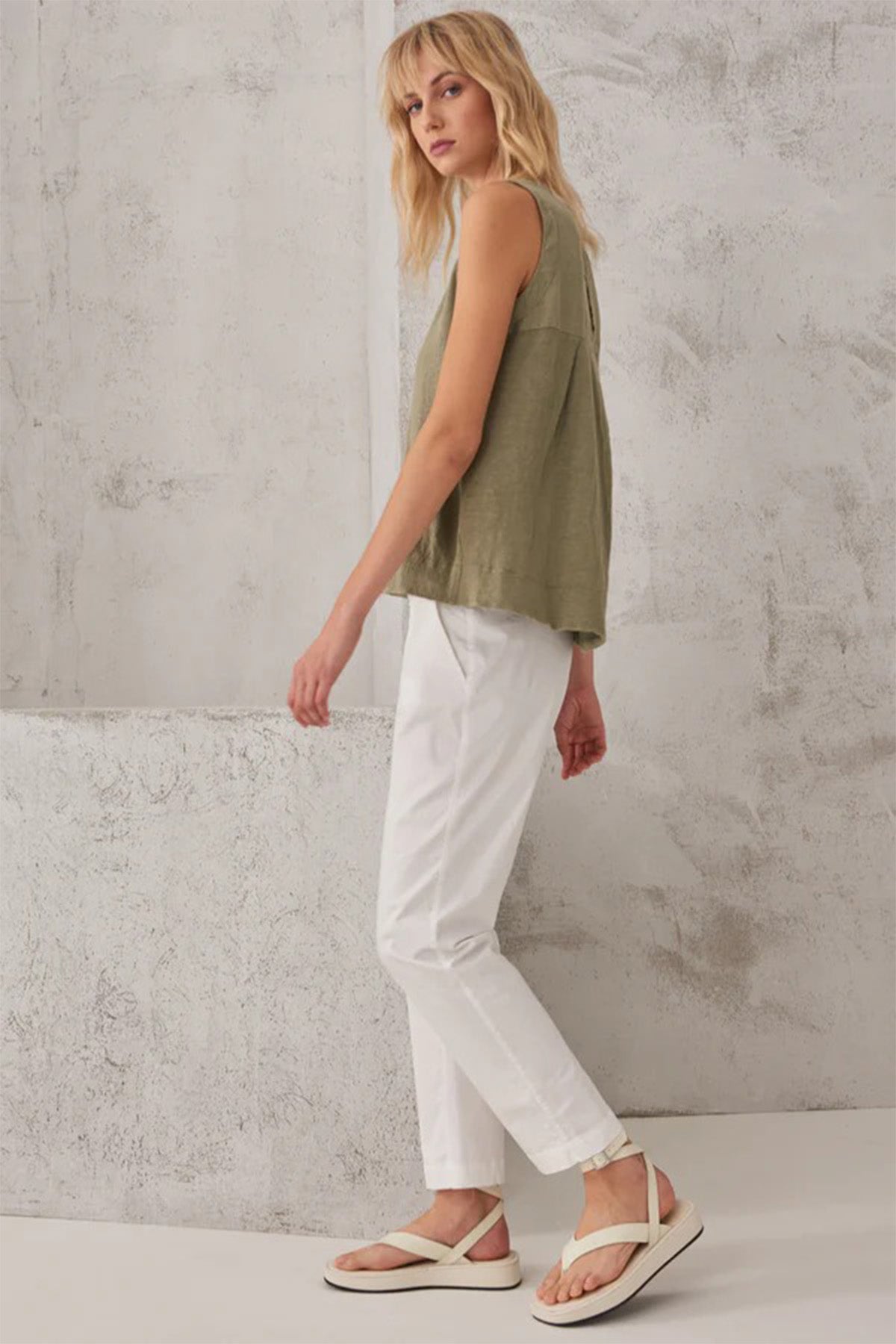 Transit Yuvarlak Yaka Kolsuz Keten Bluz-Libas Trendy Fashion Store