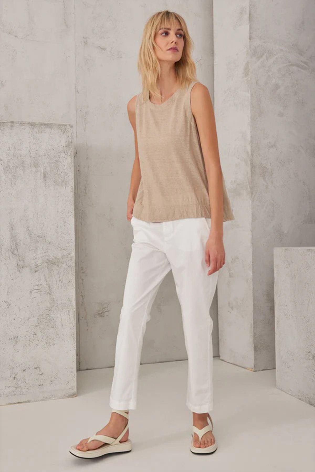 Transit Yuvarlak Yaka Kolsuz Keten Bluz-Libas Trendy Fashion Store