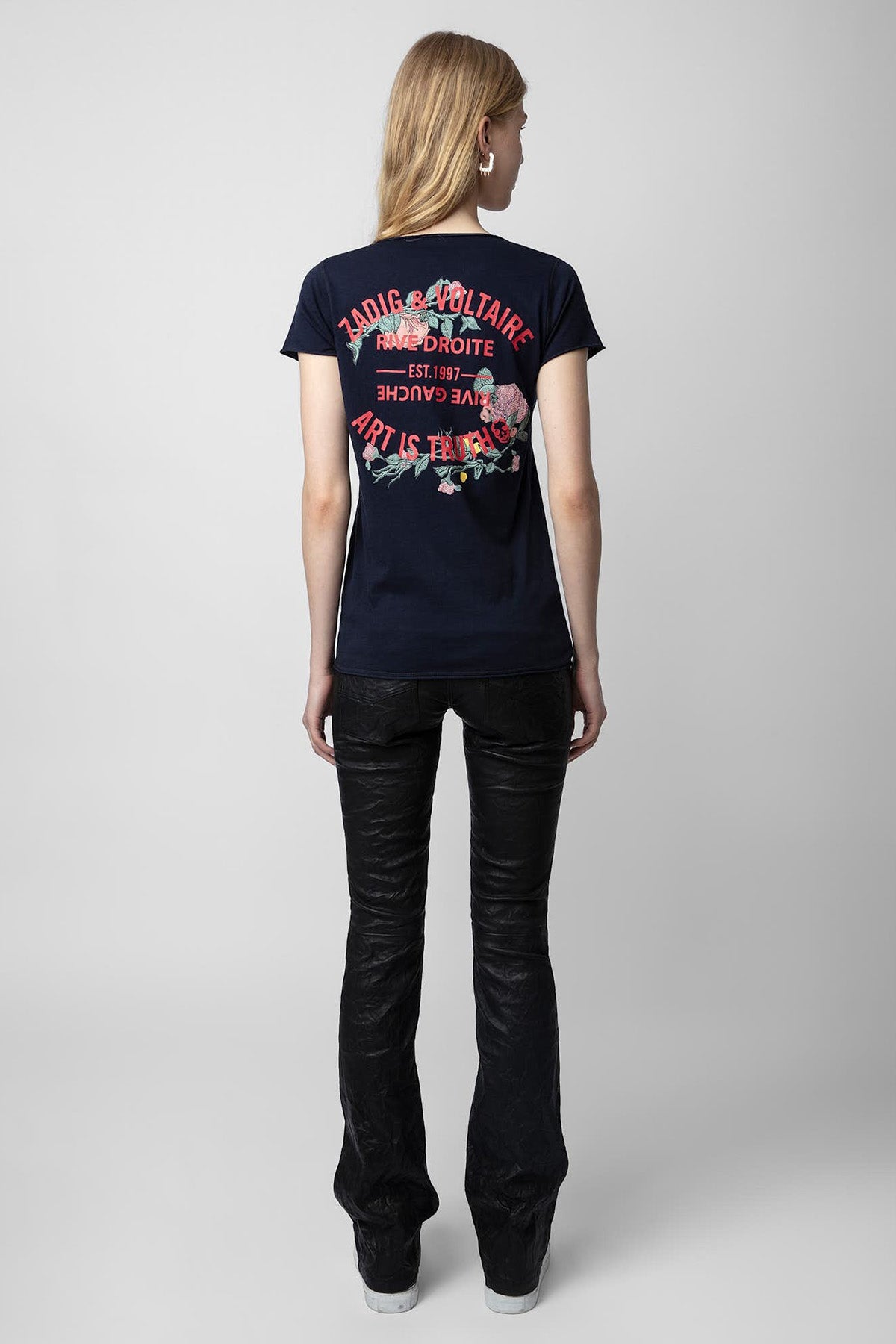 Zadig & Voltaire V Yaka Logolu T-shirt-Libas Trendy Fashion Store