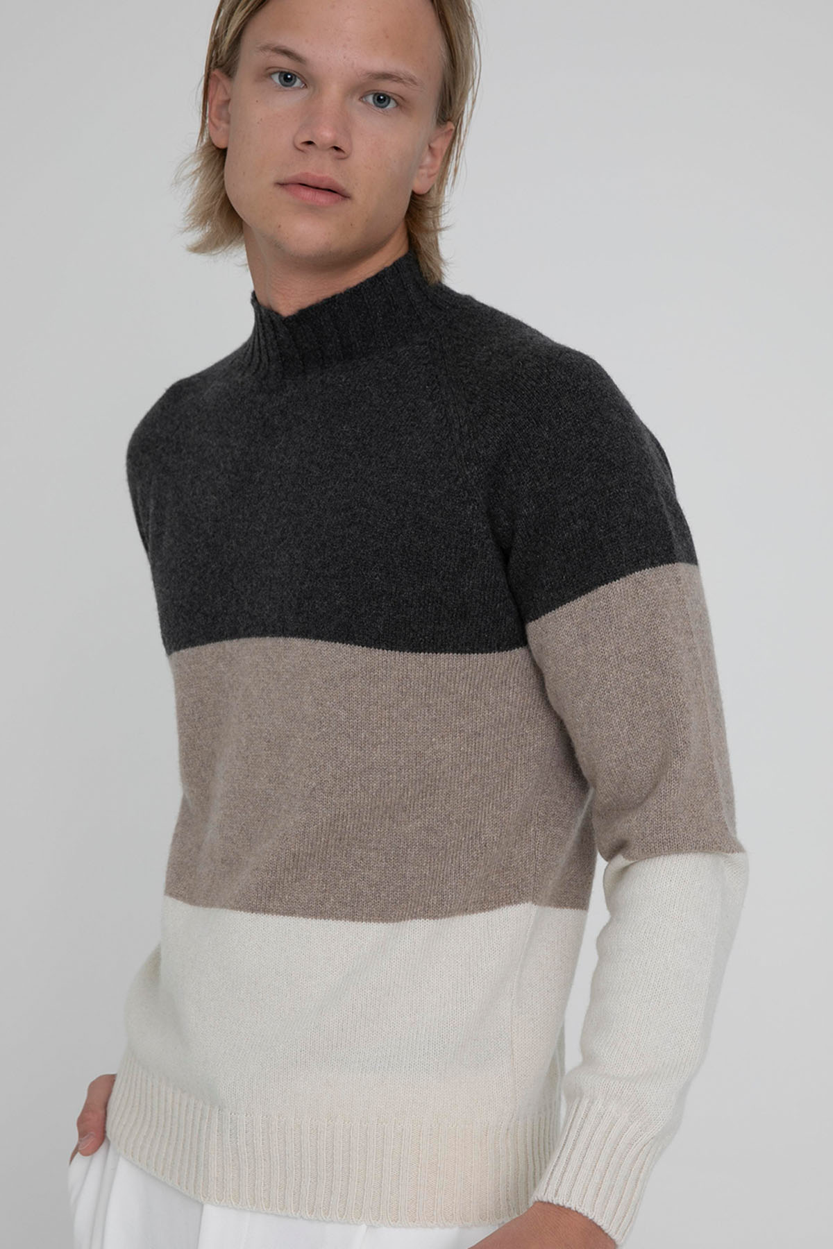 Gran Sasso Dik Yaka Yünlü Örgü Kaşmir Triko-Libas Trendy Fashion Store