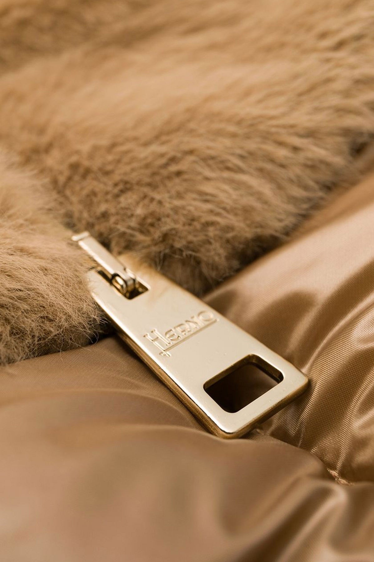 Herno Kürk Detaylı Puffer Mont-Libas Trendy Fashion Store