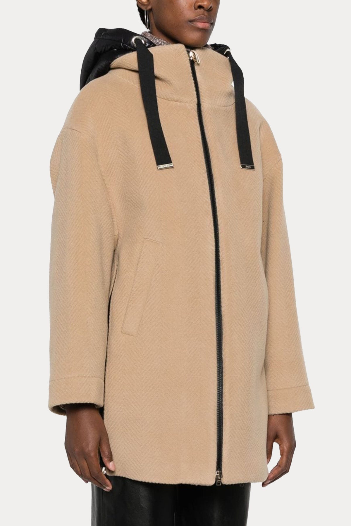 Herno Kapüşonlu Yün Balıksırtı Kaban-Libas Trendy Fashion Store