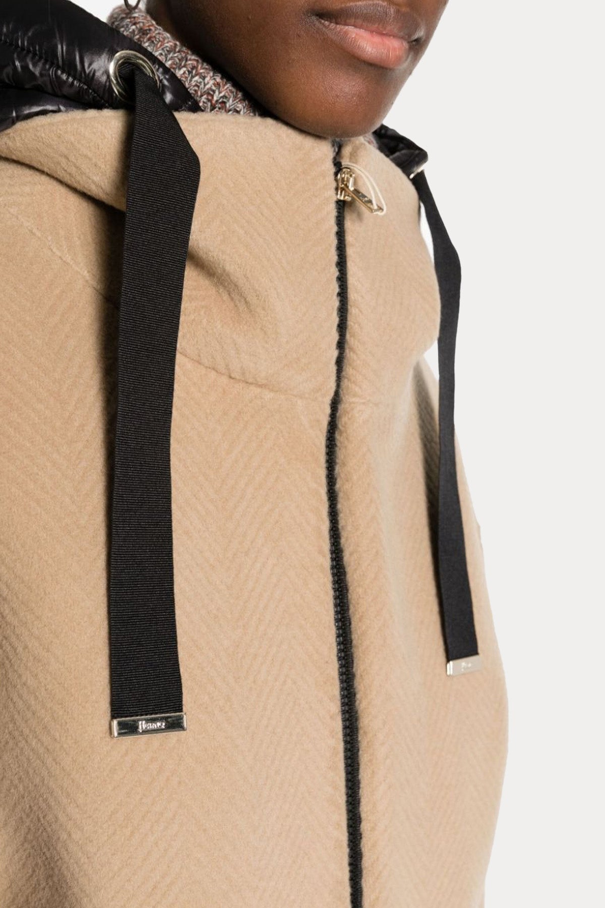 Herno Kapüşonlu Yün Balıksırtı Kaban-Libas Trendy Fashion Store