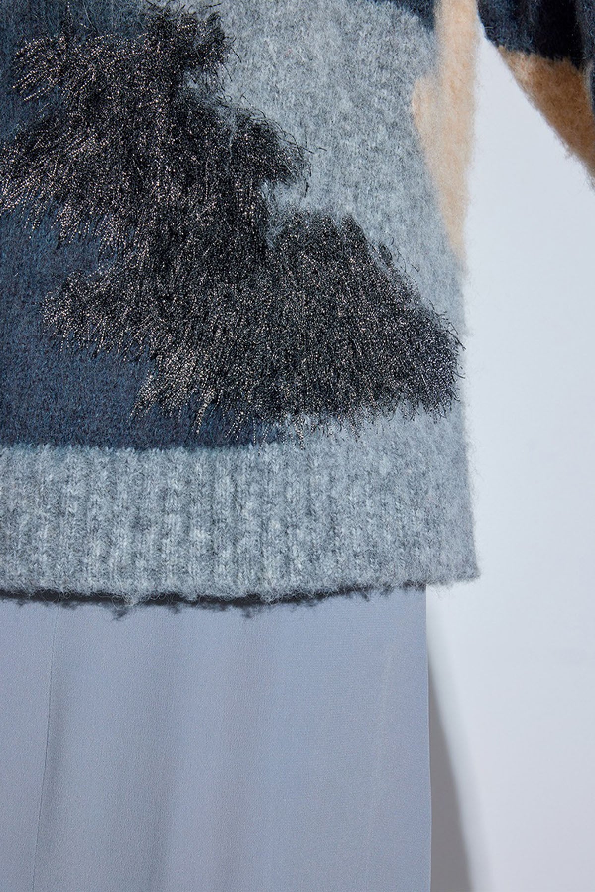 Semicouture Geniş Kesim Kamuflaj Desenli Balıkçı Yaka Triko-Libas Trendy Fashion Store