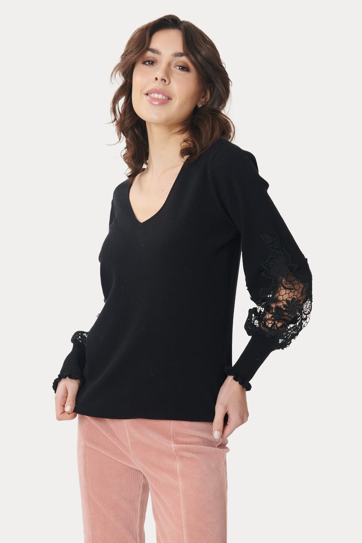 Rene Derhy Juliane Dantel Nakış Detaylı V Yaka Triko-Libas Trendy Fashion Store