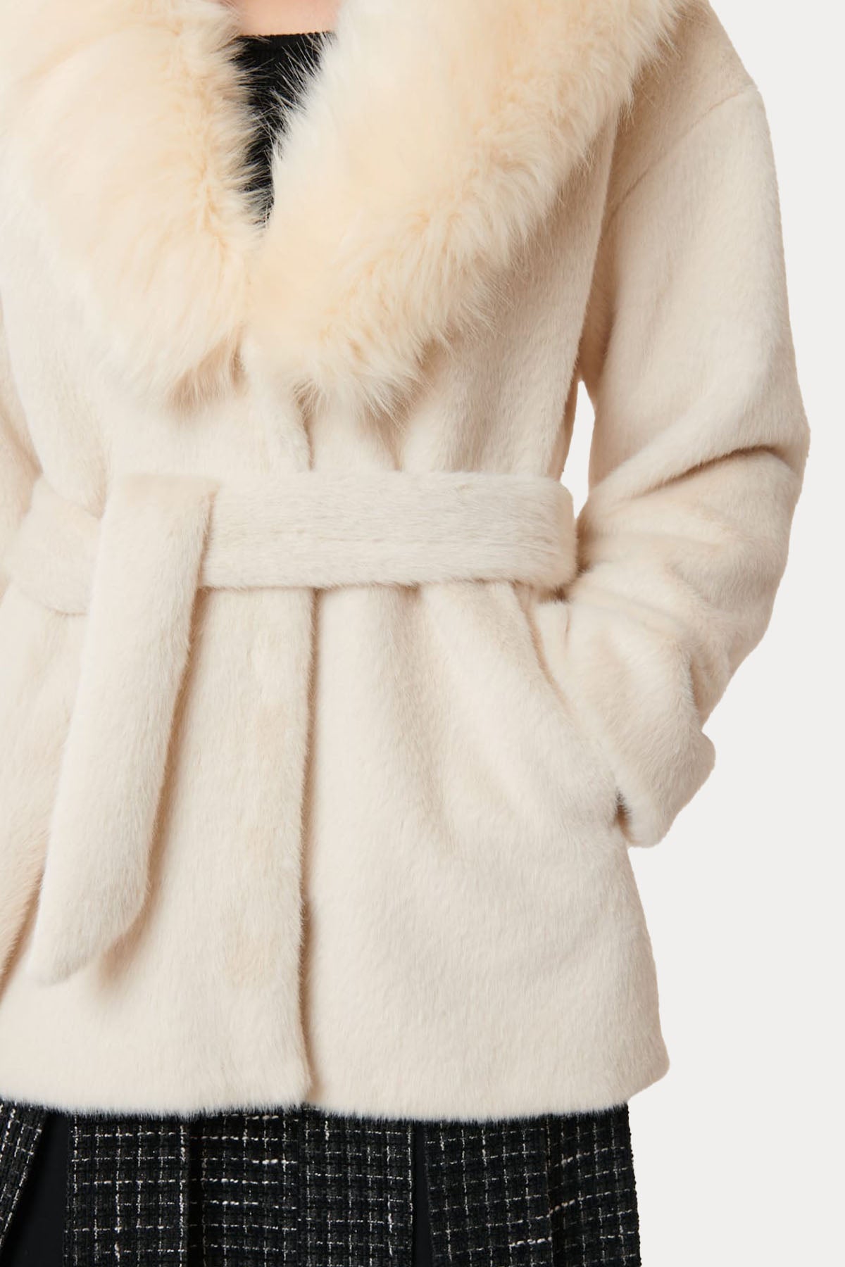 Rene Derhy Capucine Kürklü Yaka Peluş Kaban-Libas Trendy Fashion Store