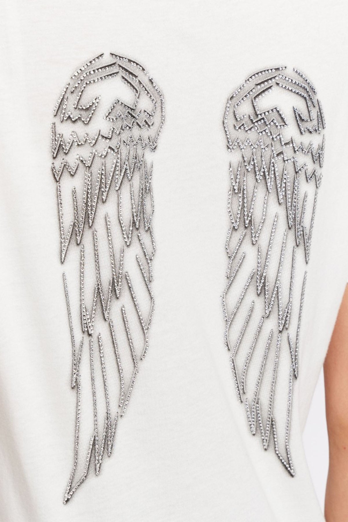 Berenice Enoyaailes Taş Aksesuarlı Kanat Desenli V Yaka T-shirt-Libas Trendy Fashion Store