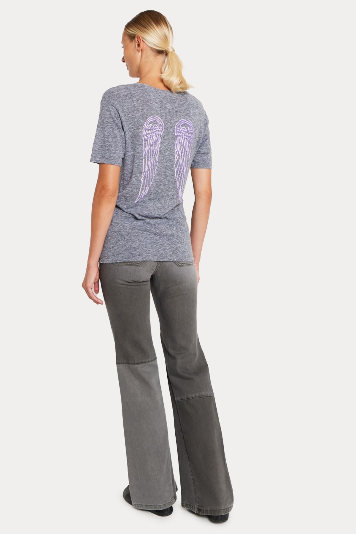 Berenice Enoyawings Sırtta Kanat Desenli V Yaka T-shirt-Libas Trendy Fashion Store