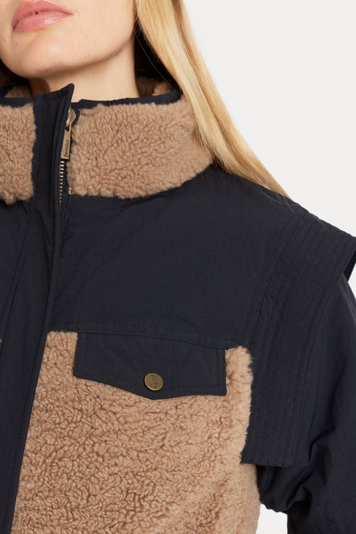 Berenice Mariana Peluş Detaylı Dik Yaka Puffer Mont-Libas Trendy Fashion Store