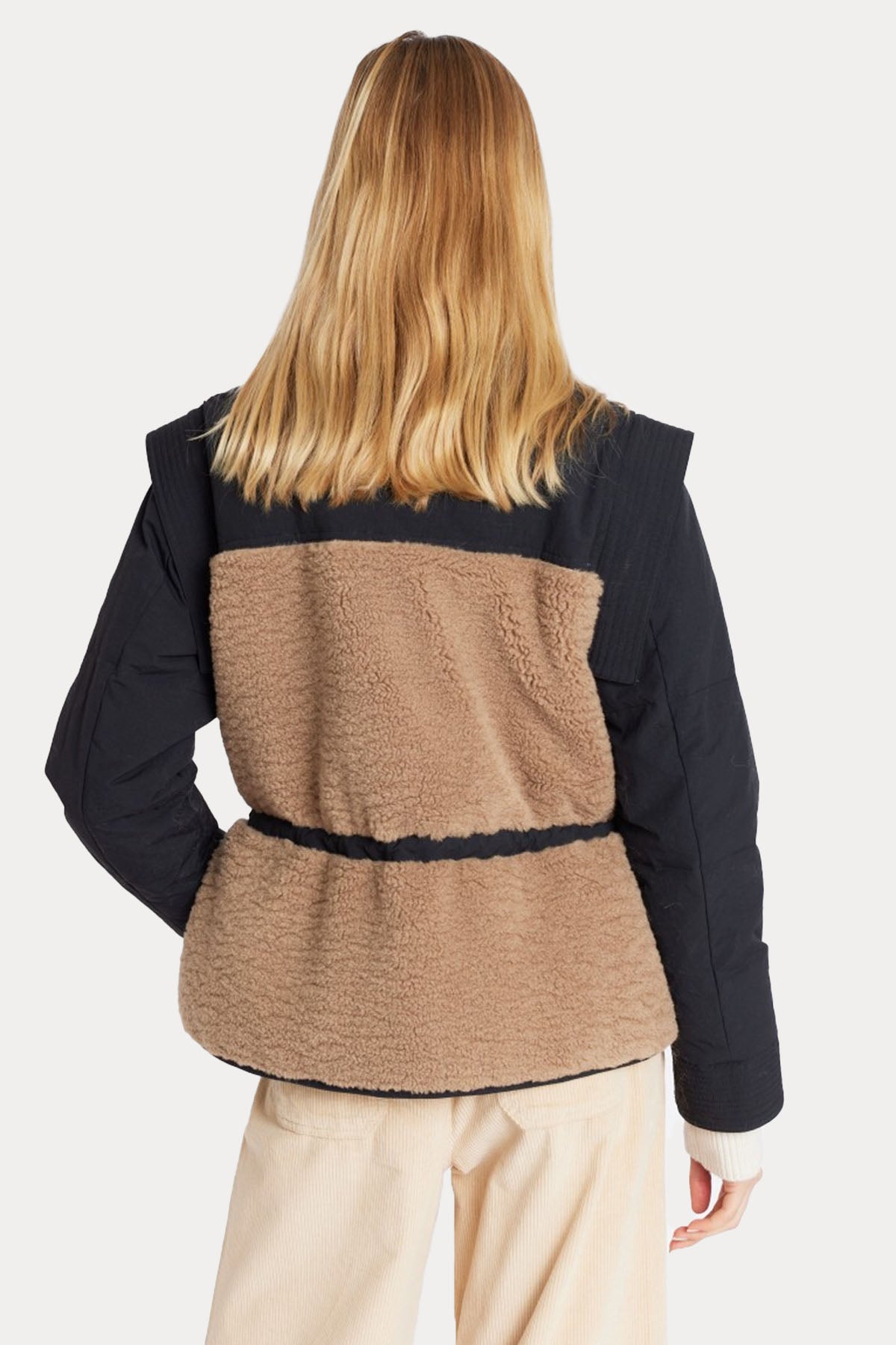 Berenice Mariana Peluş Detaylı Dik Yaka Puffer Mont-Libas Trendy Fashion Store