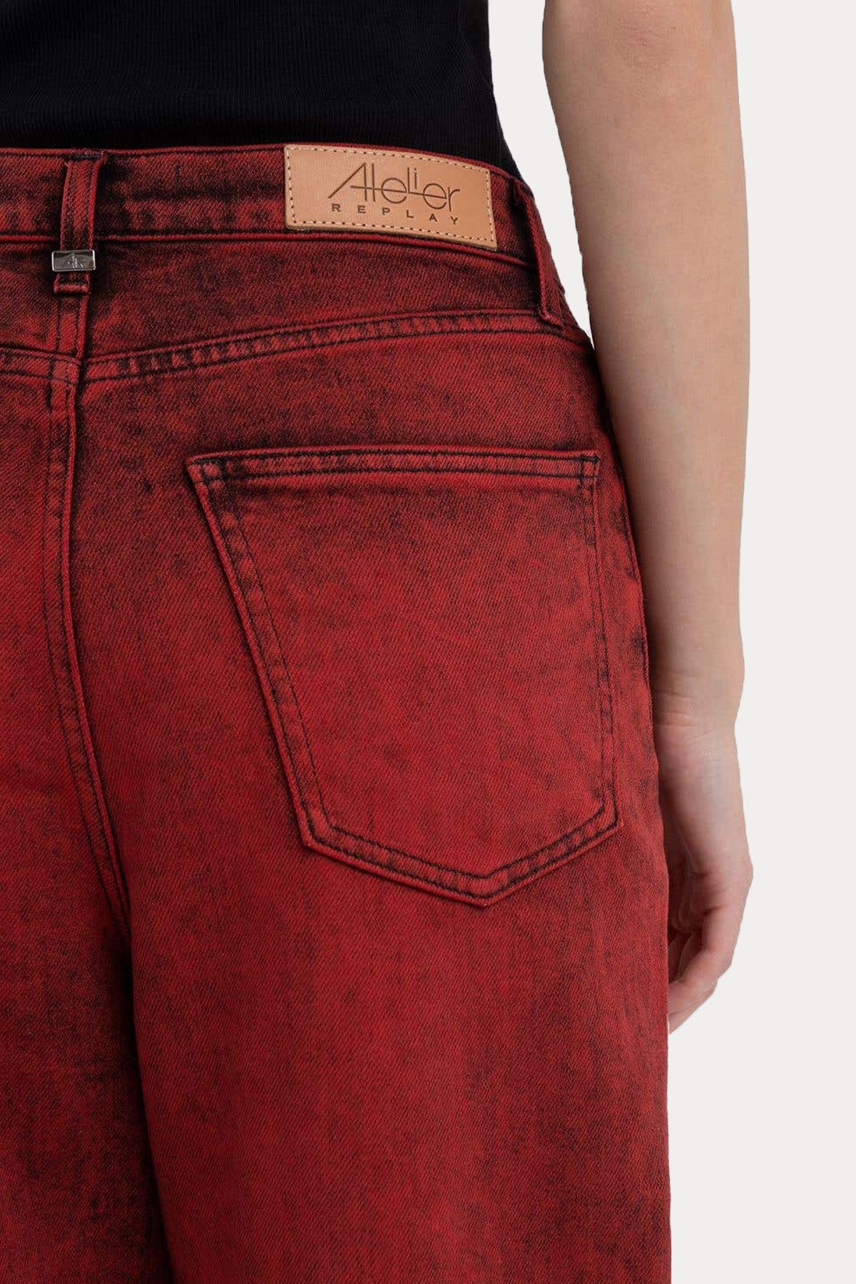 Replay Mom Fit Yıkamalı Jeans-Libas Trendy Fashion Store