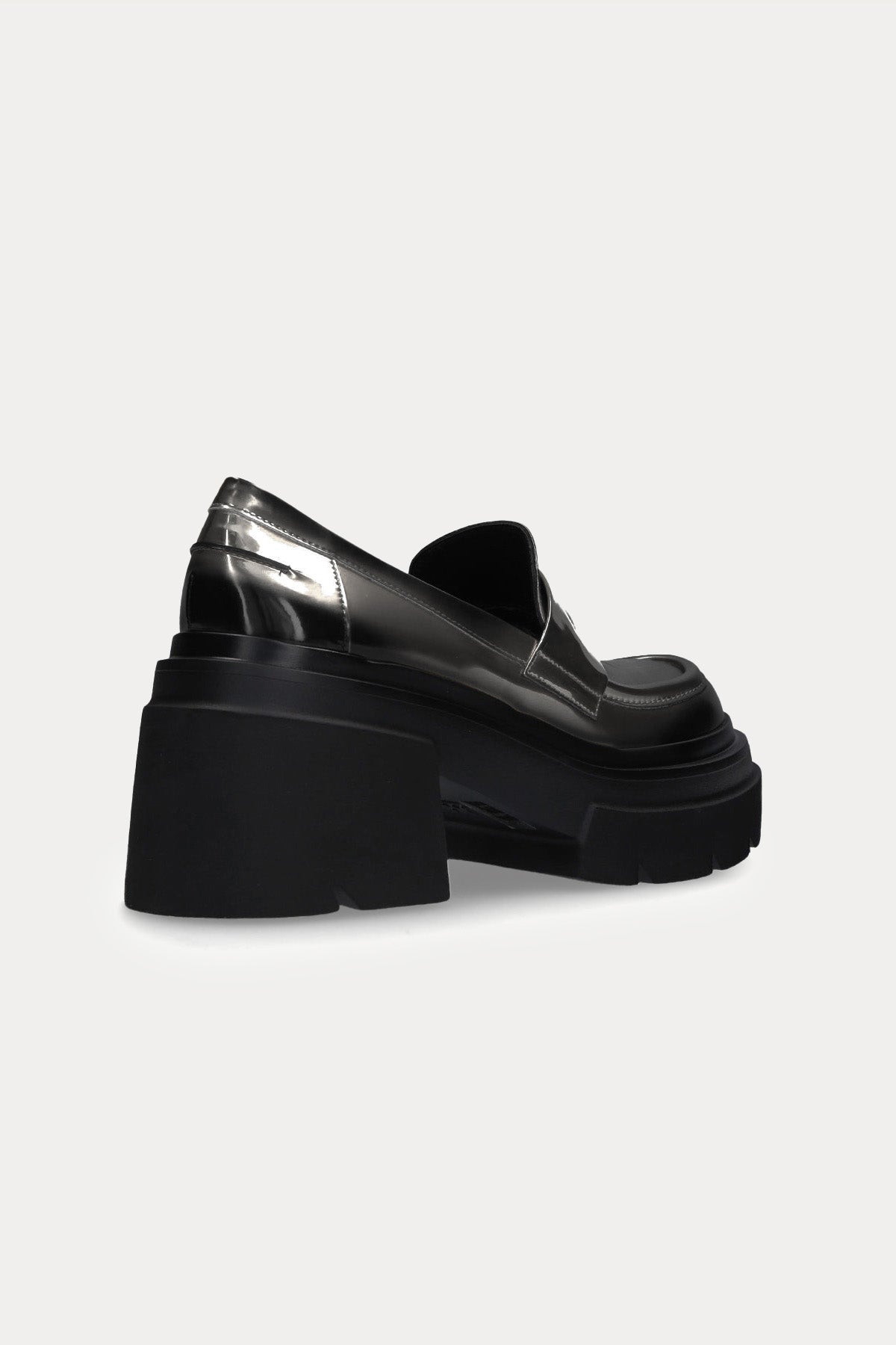 Elena Iachi Parlak Kaplamalı Loafer Ayakkabı-Libas Trendy Fashion Store