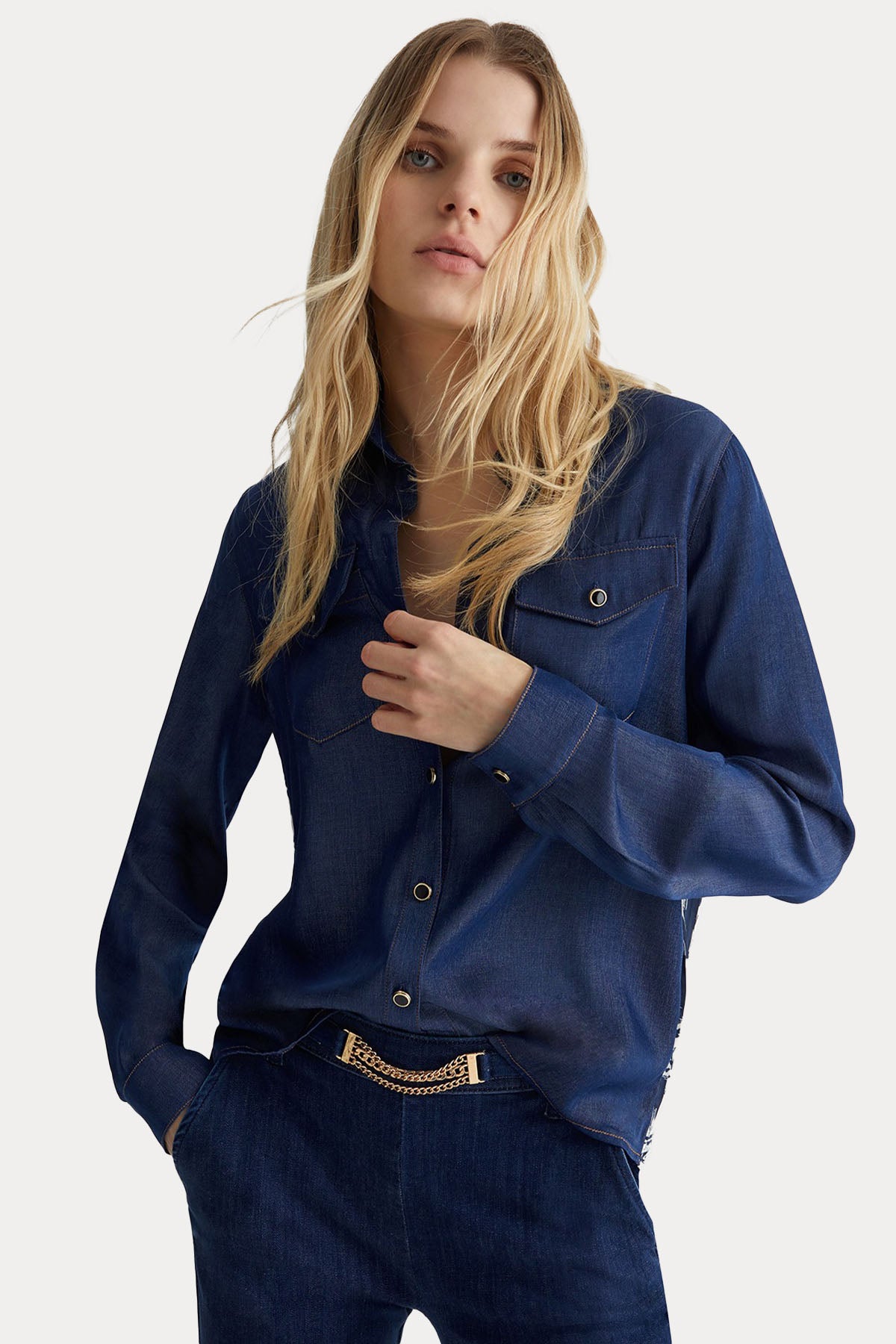 Liu Jo Sırtı Desenli Piliseli Gömlek