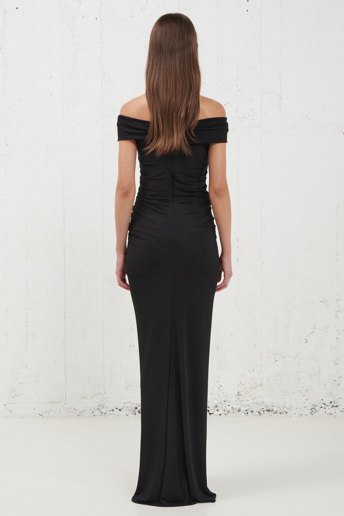 Stelios Koudounaris Straplez Yaka Yırtmaç Detaylı Maxi Abiye Elbise