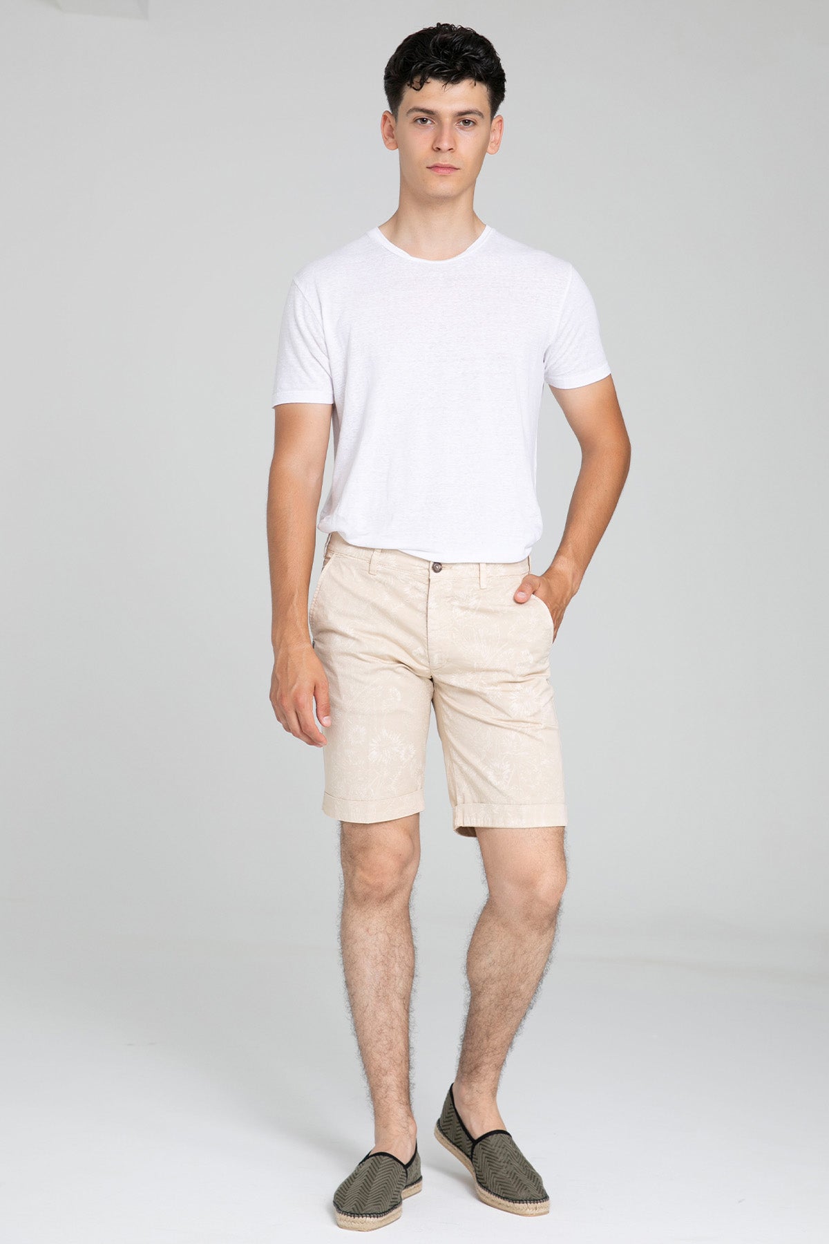 40 Weft Sergentbe Yandan Cepli Desenli Şort