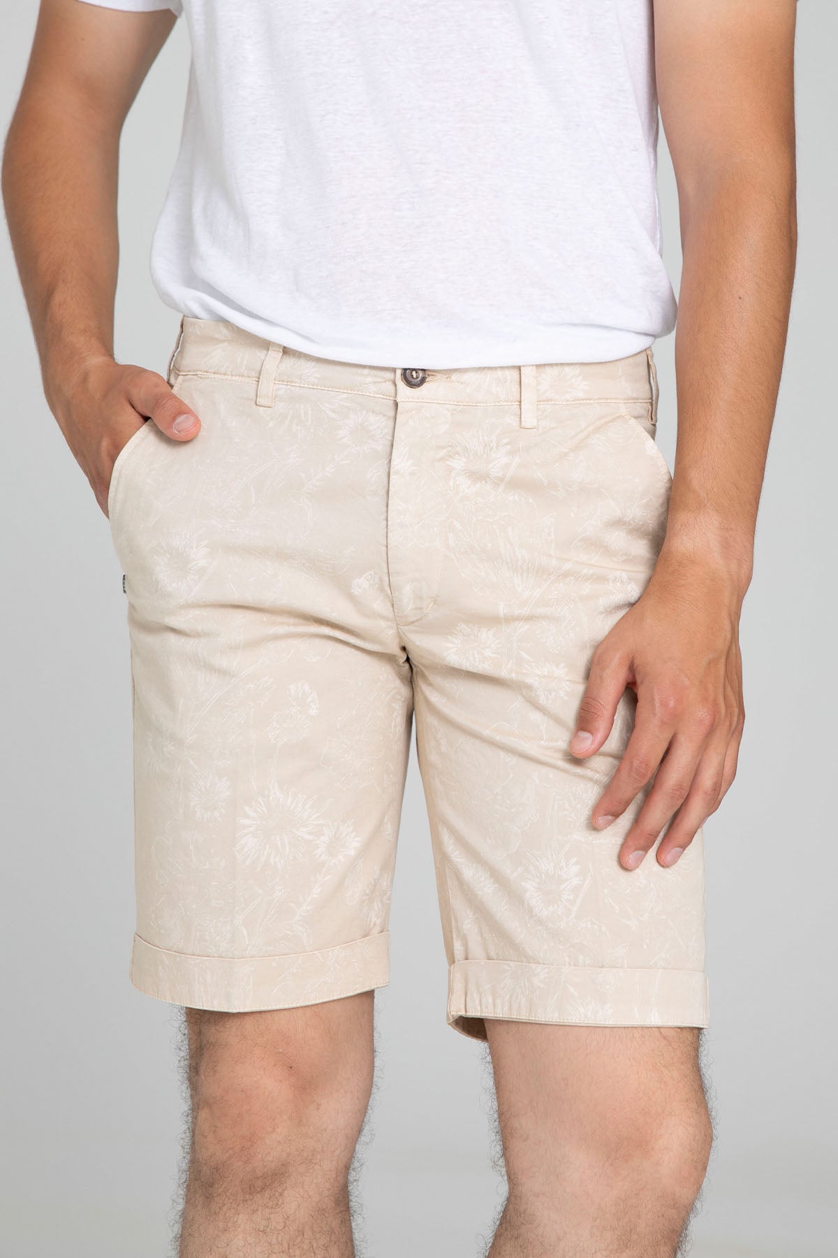 40 Weft Sergentbe Yandan Cepli Desenli Şort