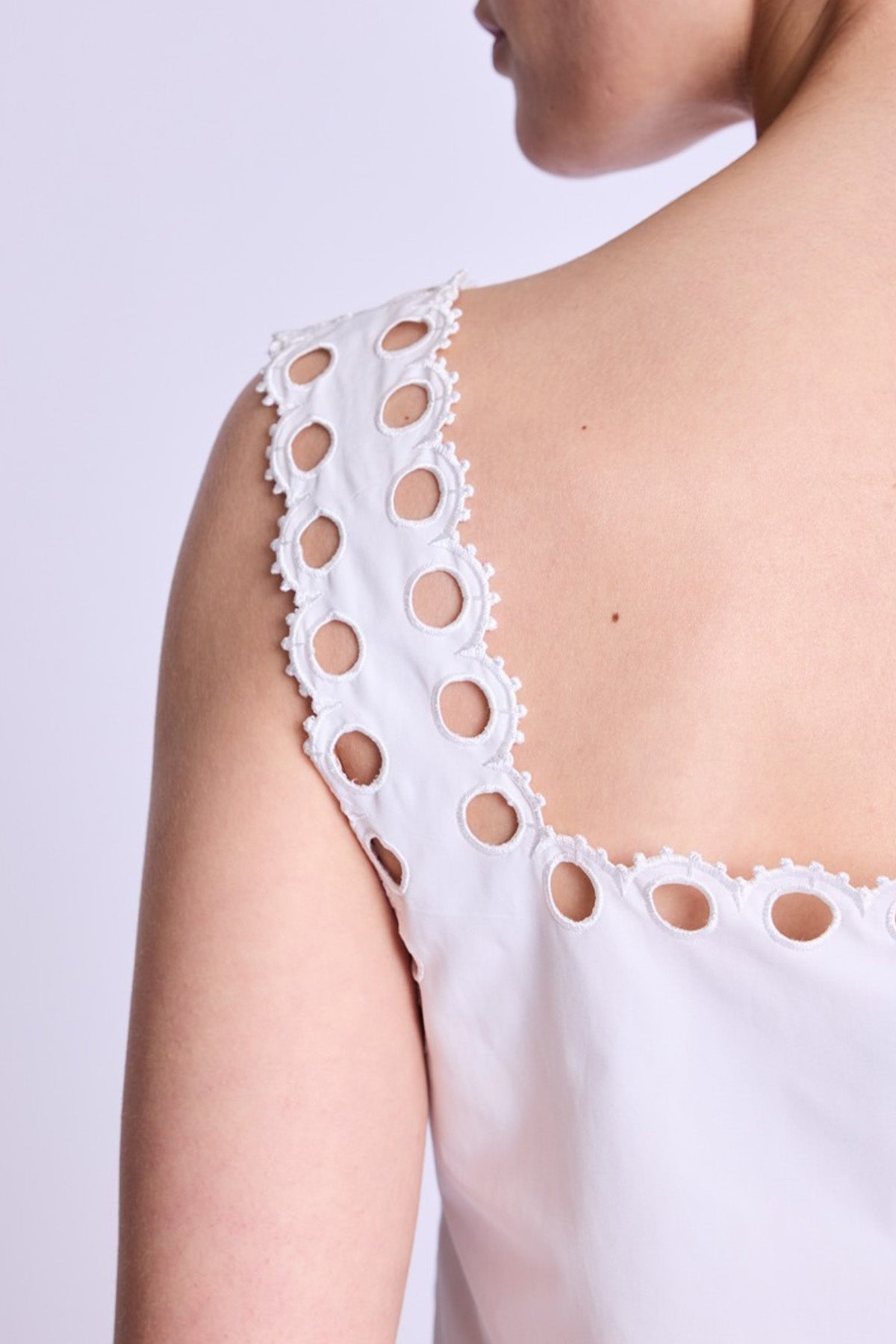 Berenice Tylda Dantel Nakışlı Crop Bluz