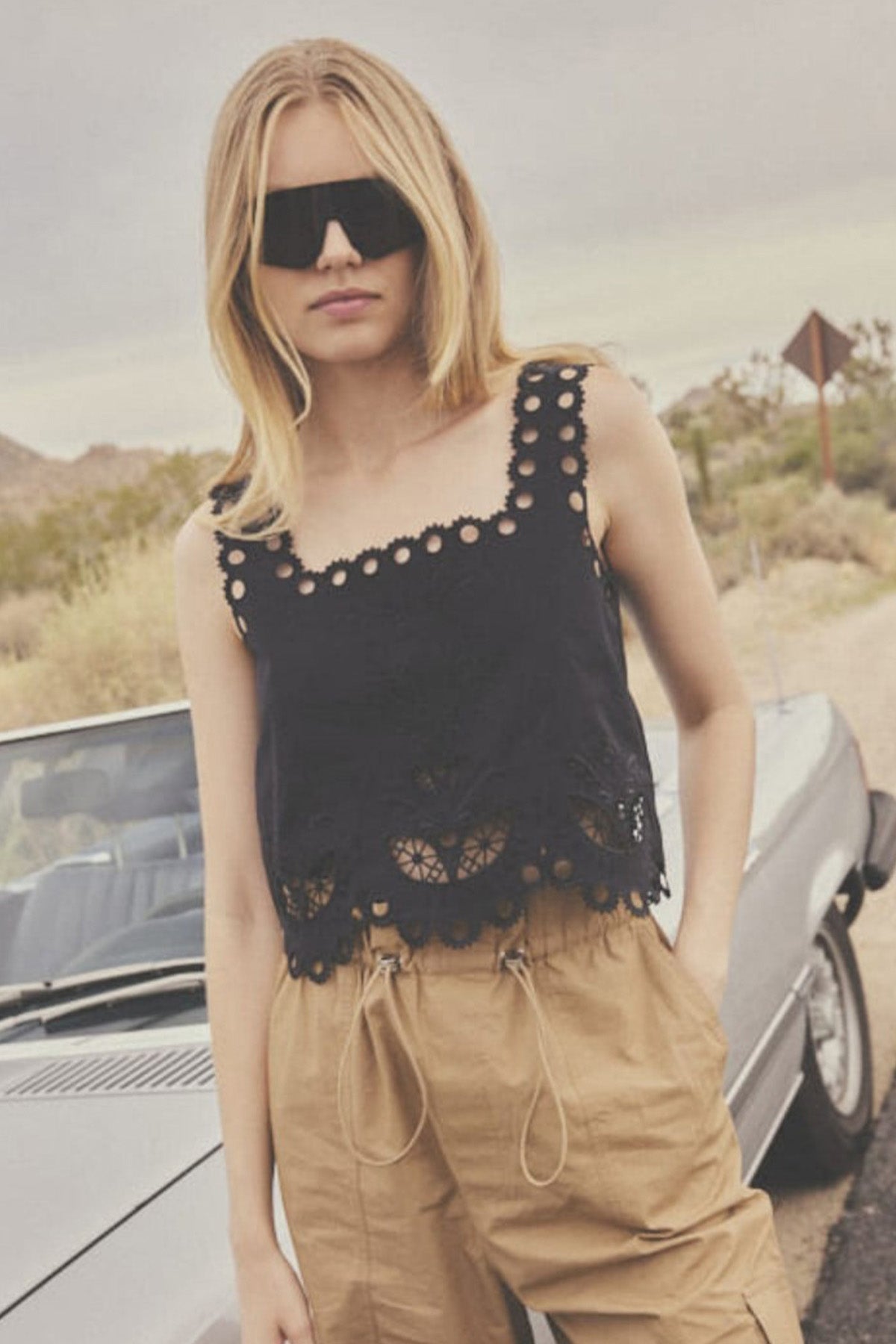 Berenice Tylda Dantel Nakışlı Crop Bluz