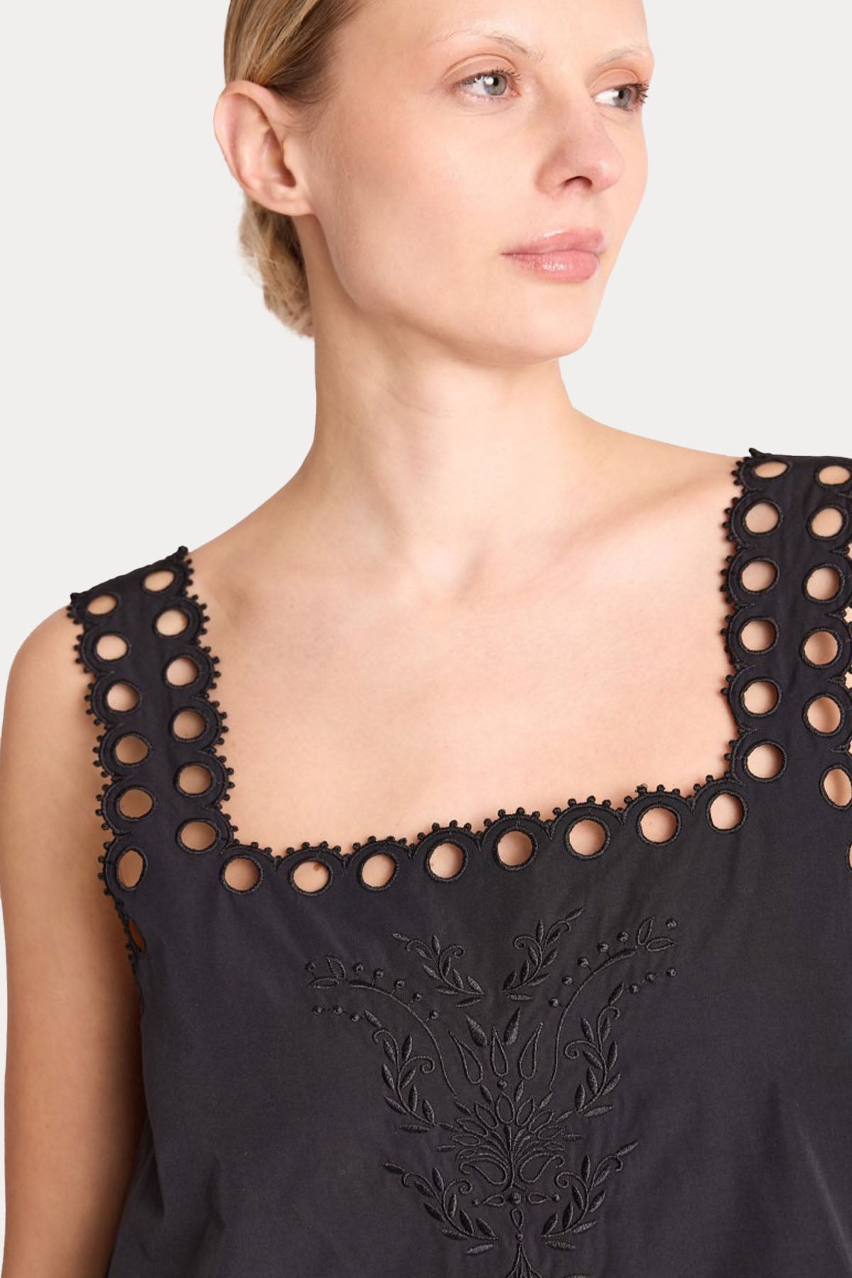 Berenice Rizy Dantel Nakışlı Mini Elbise