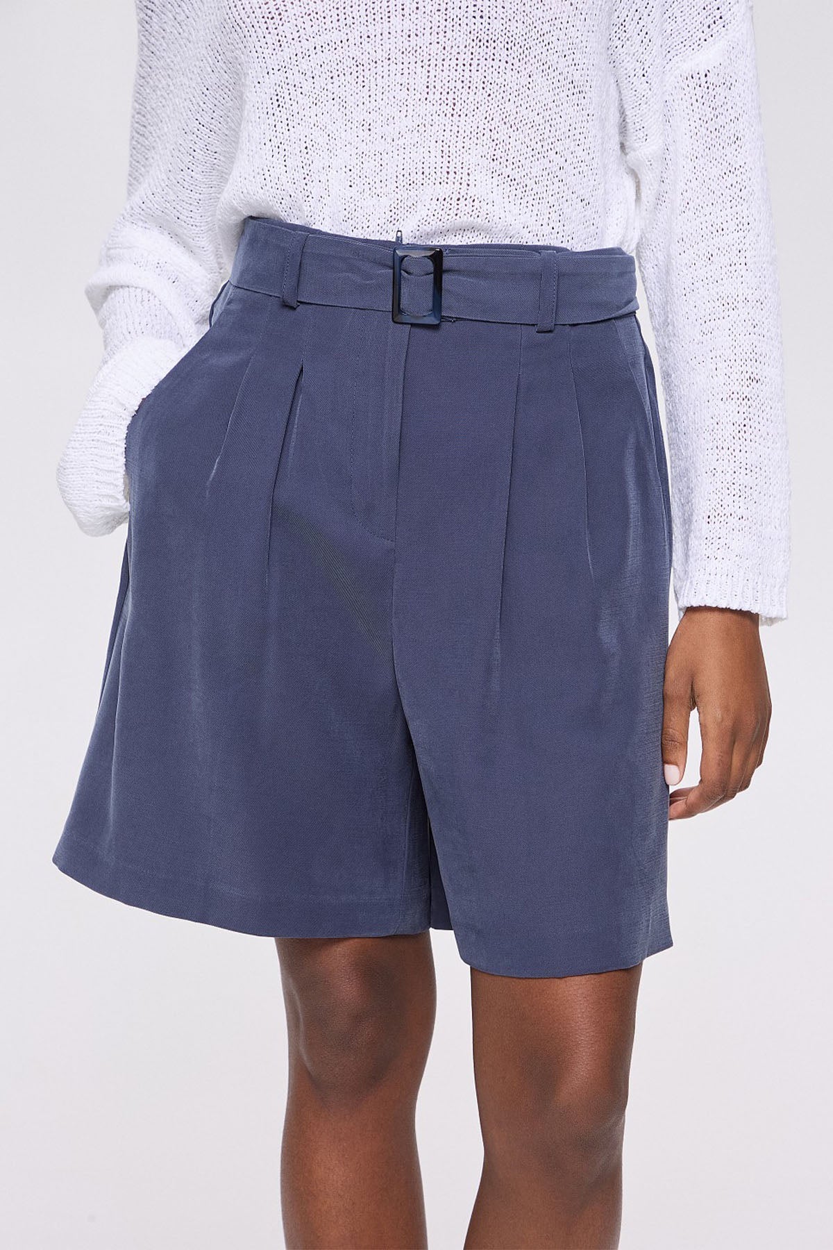 Bsb Pileli Yüksek Bel Kemerli Şort