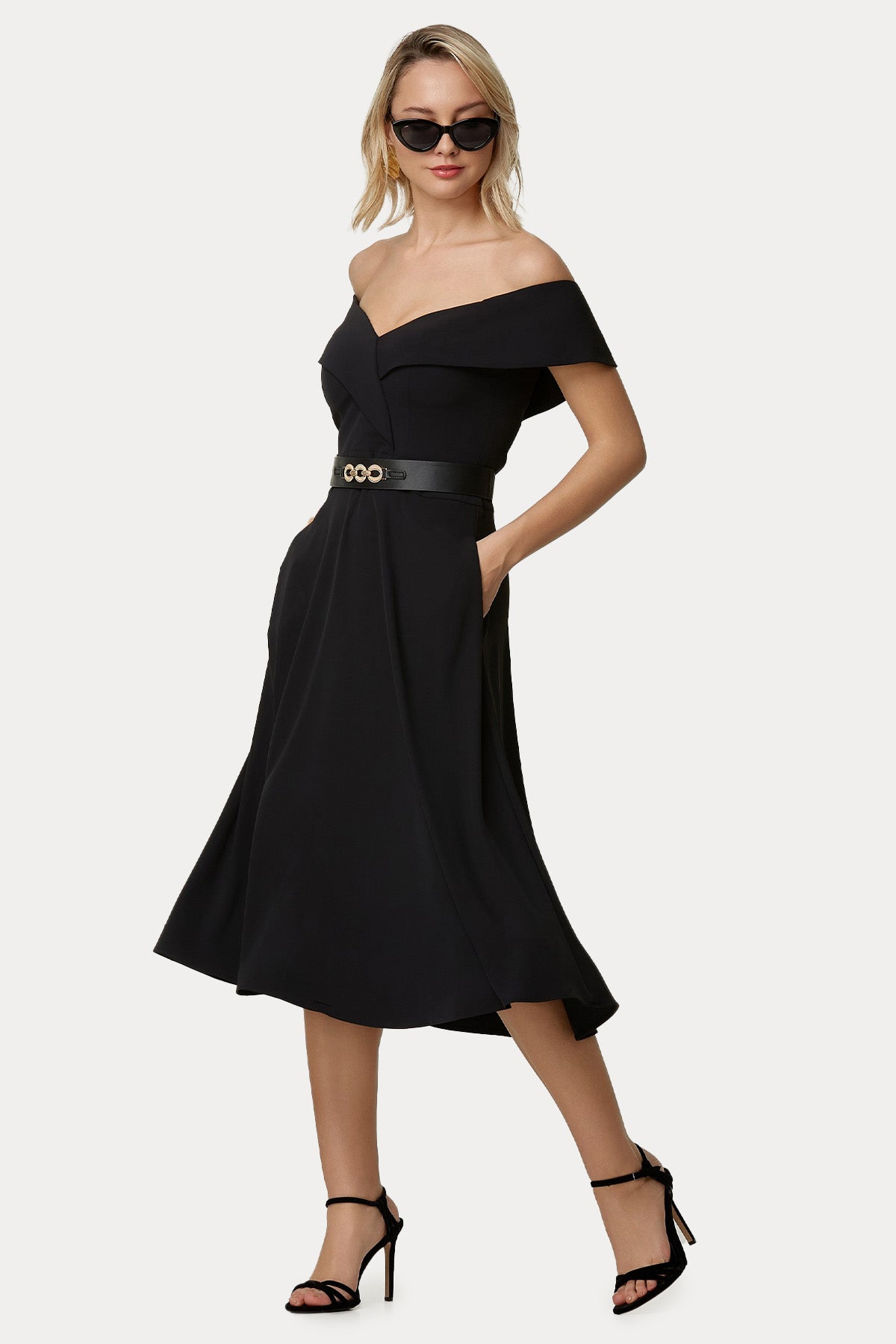 Lynne V Yaka Midi Elbise