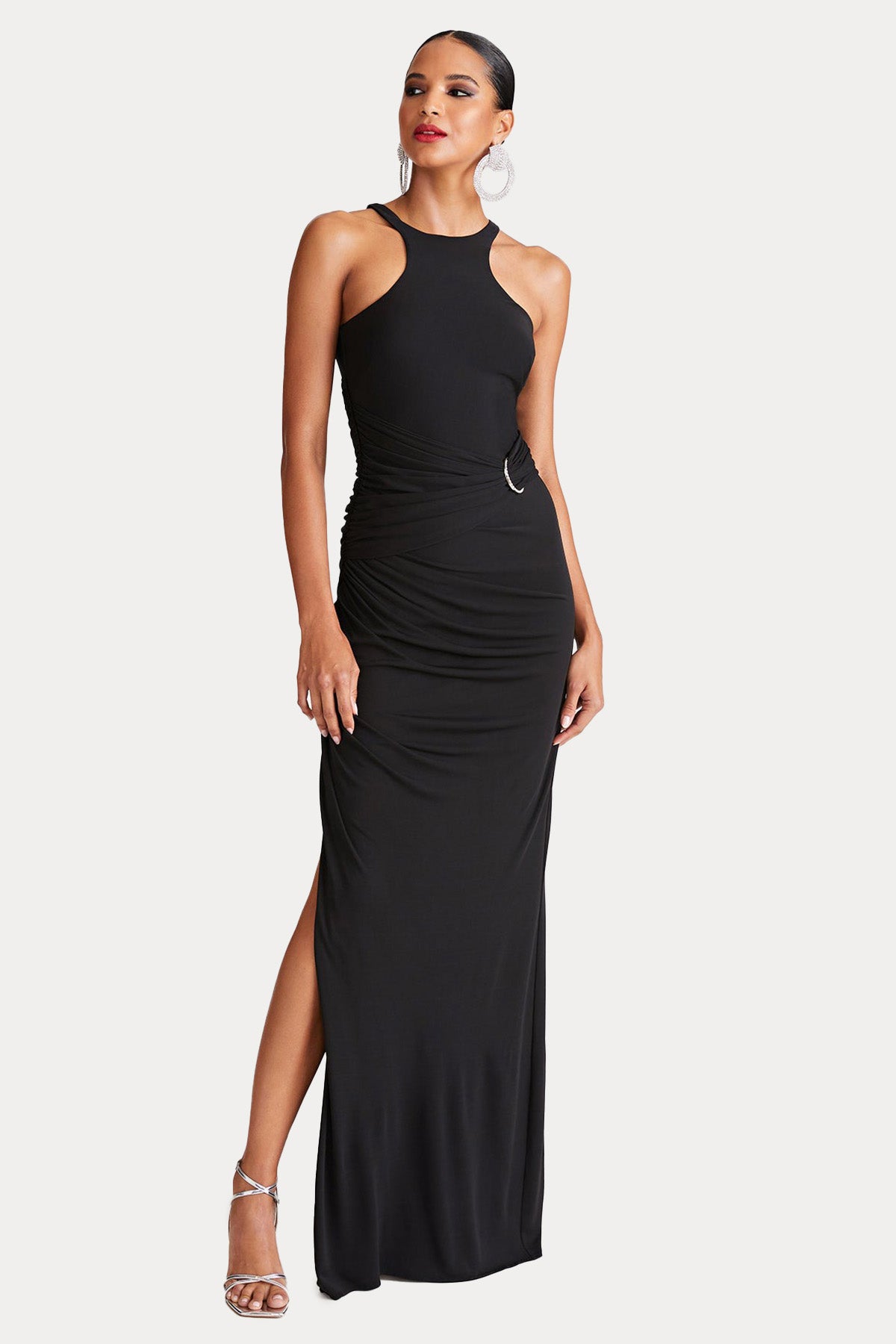 Halston Halter Yaka Derin Yırtmaç Detaylı Maxi Abiye Elbise