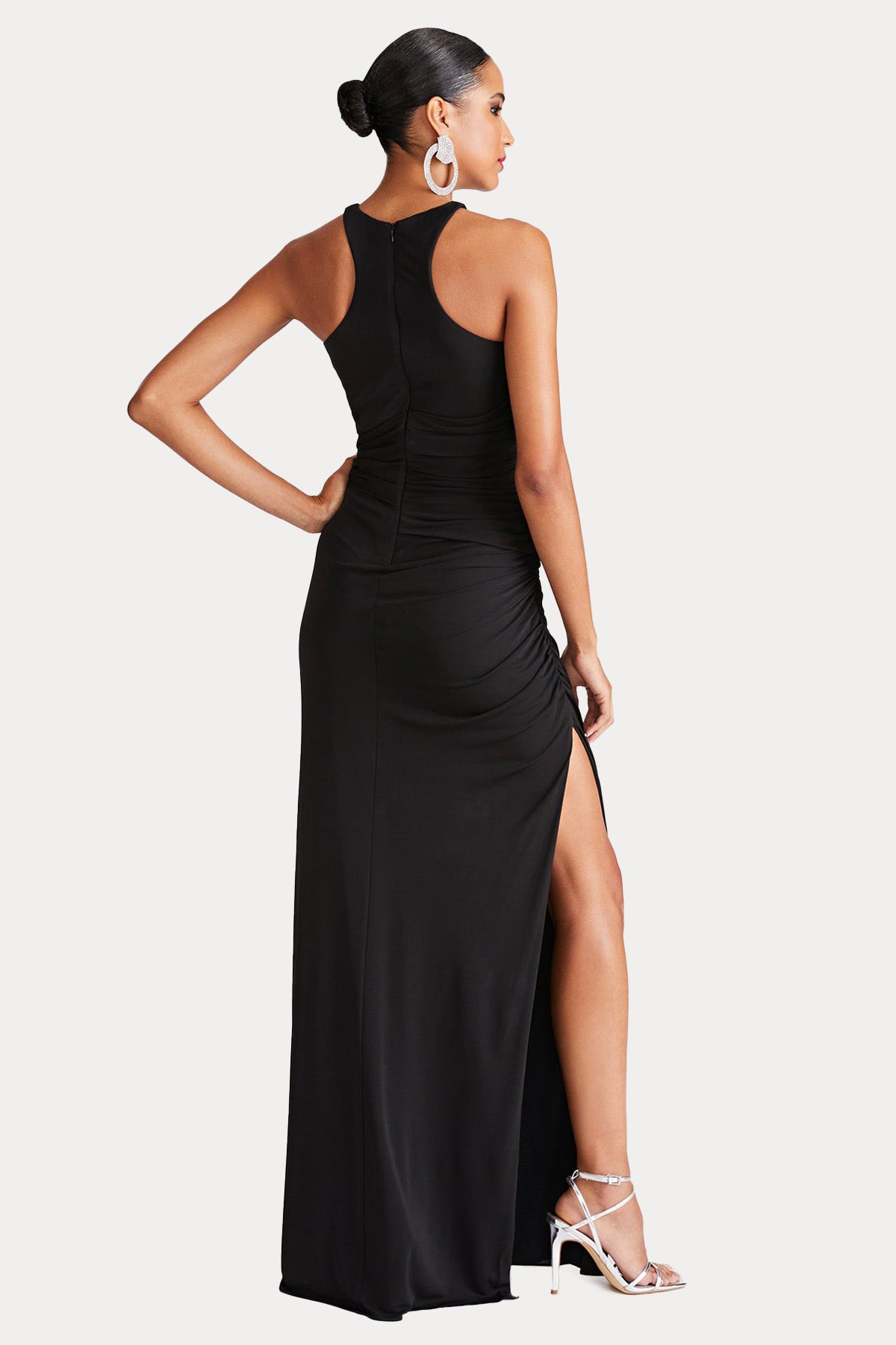 Halston Halter Yaka Derin Yırtmaç Detaylı Maxi Abiye Elbise-Abiye-Libas