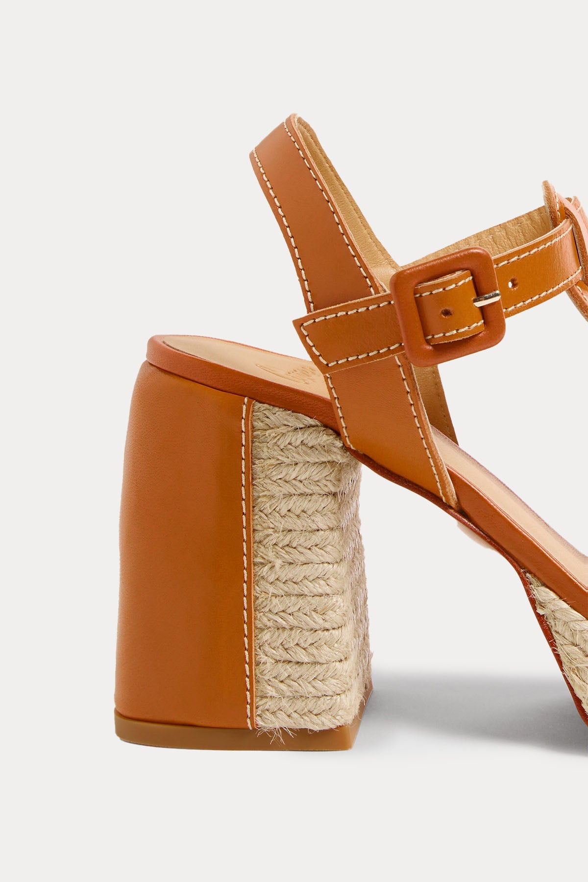 Castaner Vernia Hasır Detaylı Topuklu Küt Burunlu Deri Sandalet