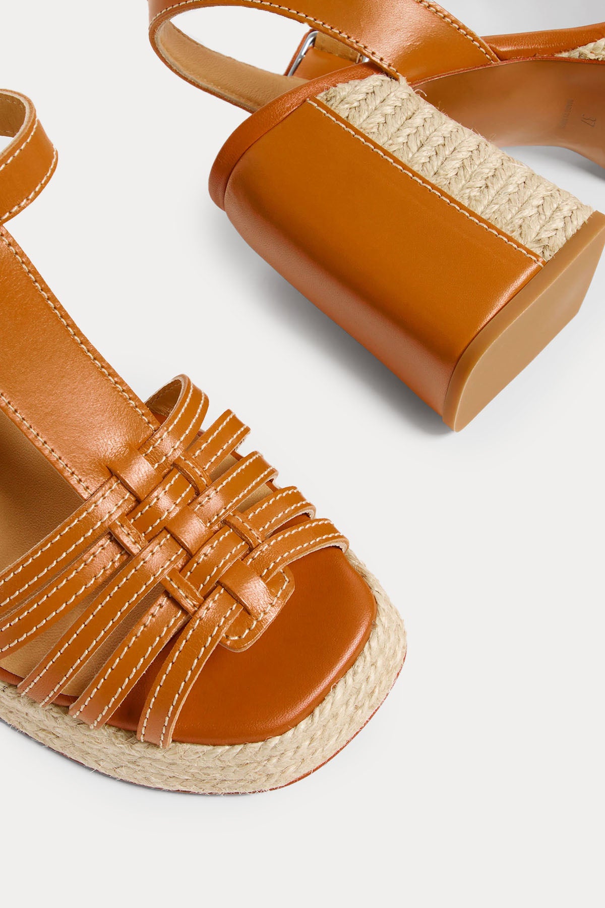 Castaner Vernia Hasır Detaylı Topuklu Küt Burunlu Deri Sandalet