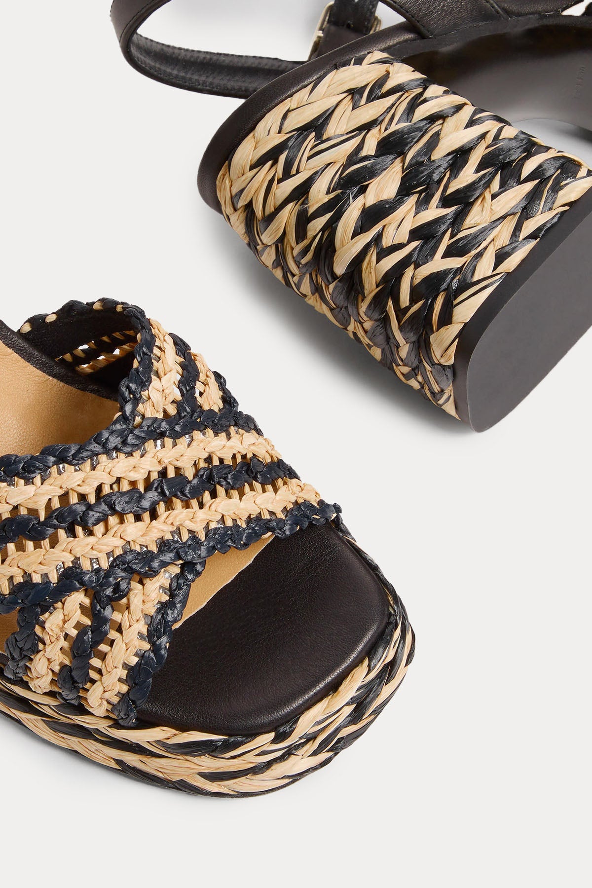Castaner Vicen Deri Detaylı Topuklu Hasır Örgü Küt Burunlu Sandalet