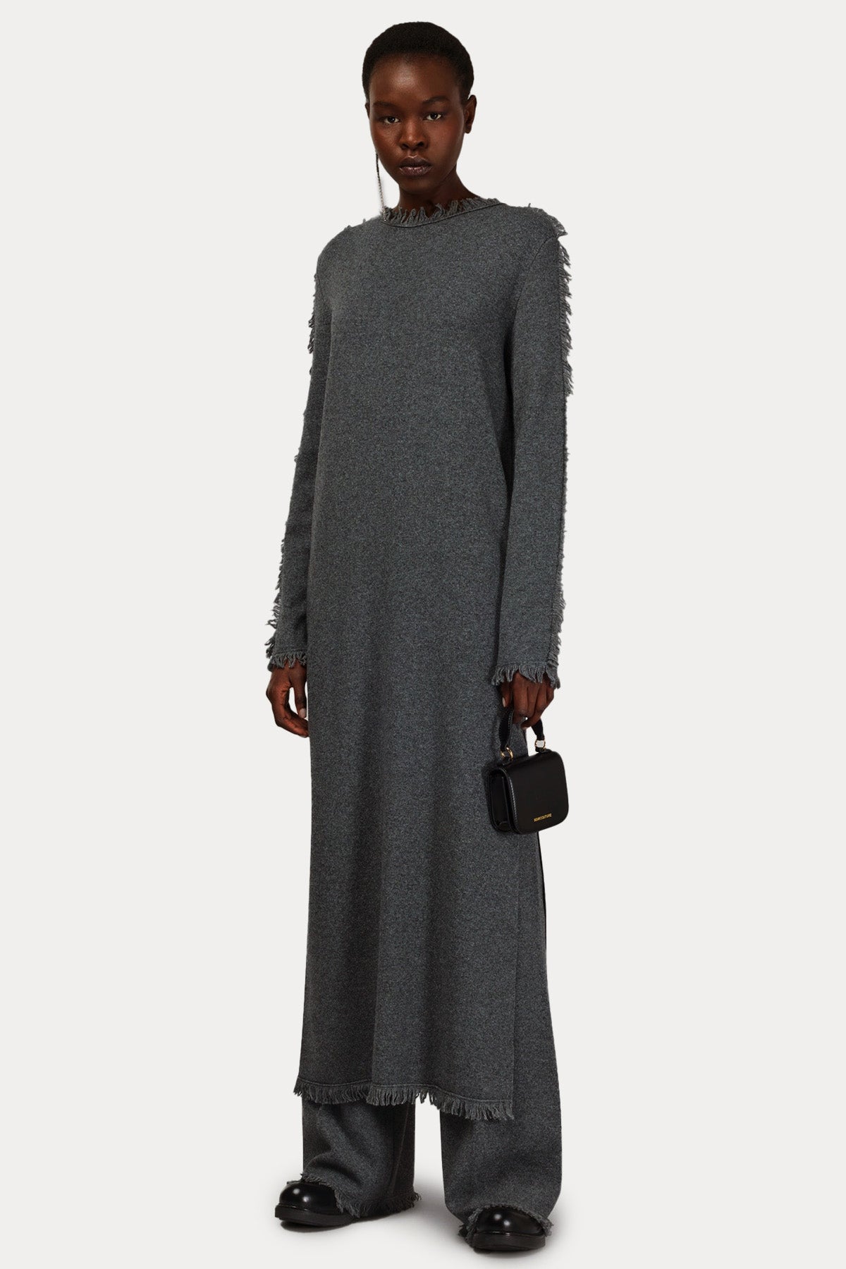 Semicouture Regular Fit Yırtmaç Detaylı Örgü Kaşmir Yün Midi Elbise