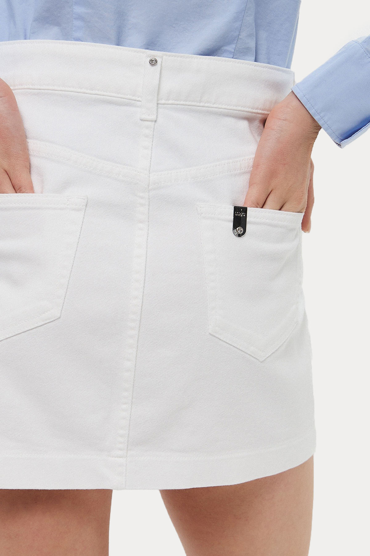 Liu Jo Parlak Taş Aksesuarlı Mini Denim Etek