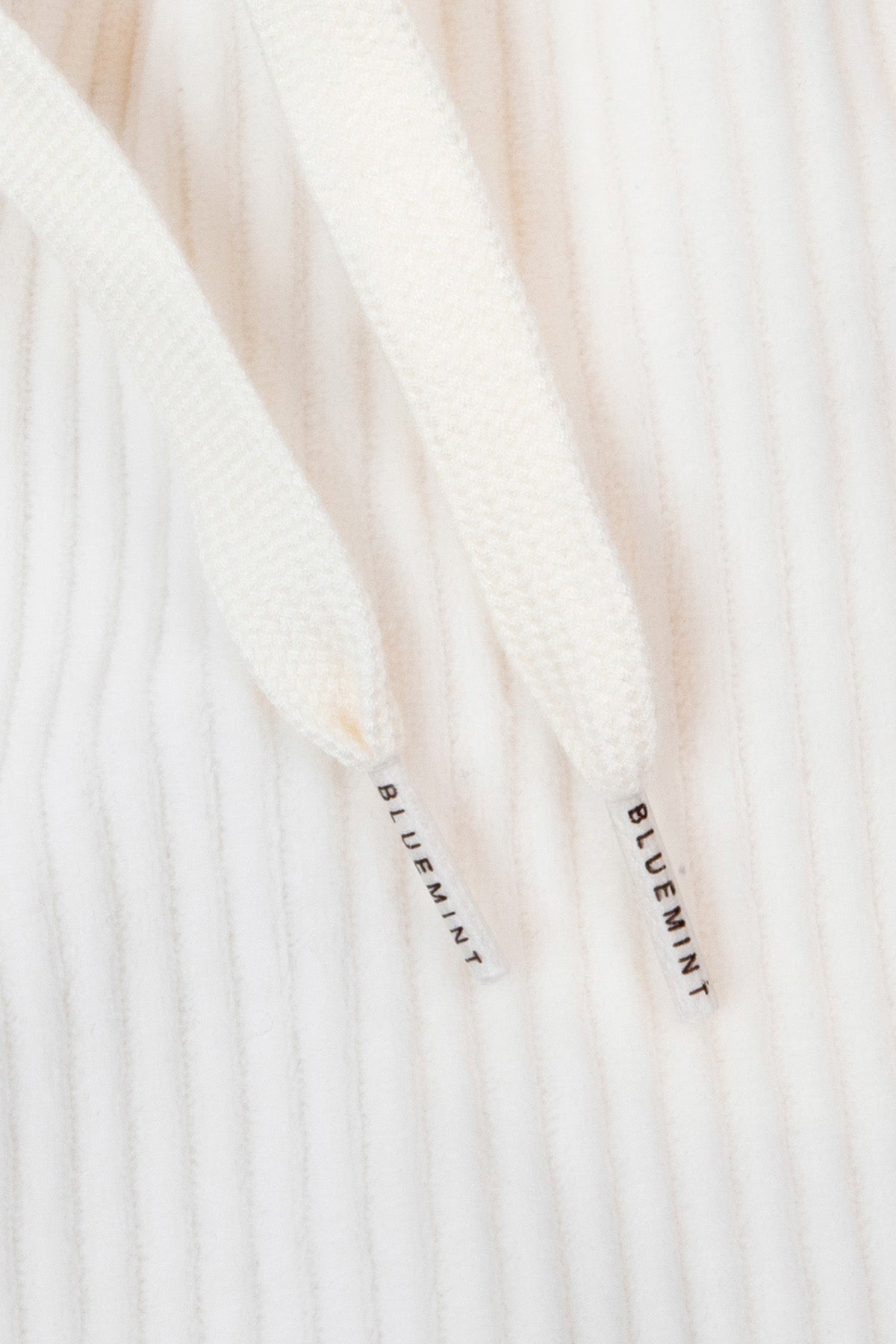 Bluemint Marsel Yumuşak Dokulu Fitilli Kadife Beli Lastikli Şort