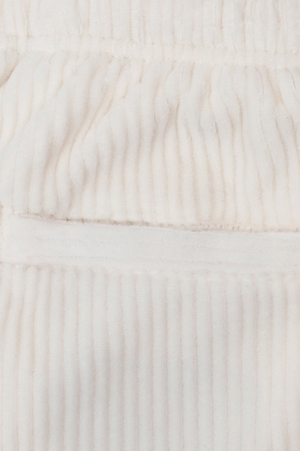 Bluemint Marsel Yumuşak Dokulu Fitilli Kadife Beli Lastikli Şort