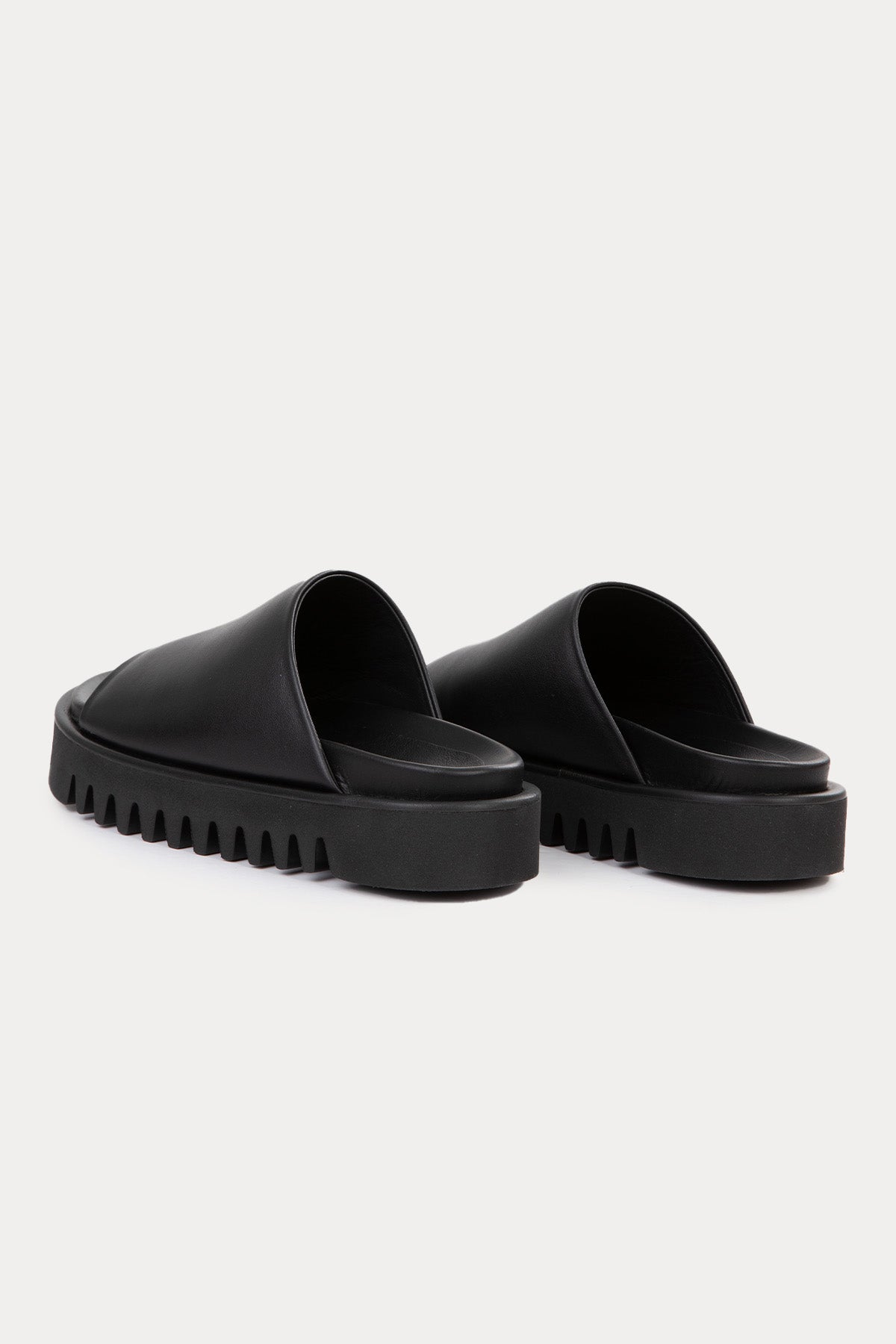 Paloma Barcelo Lydie Tırtıklı Taban Deri Terlik